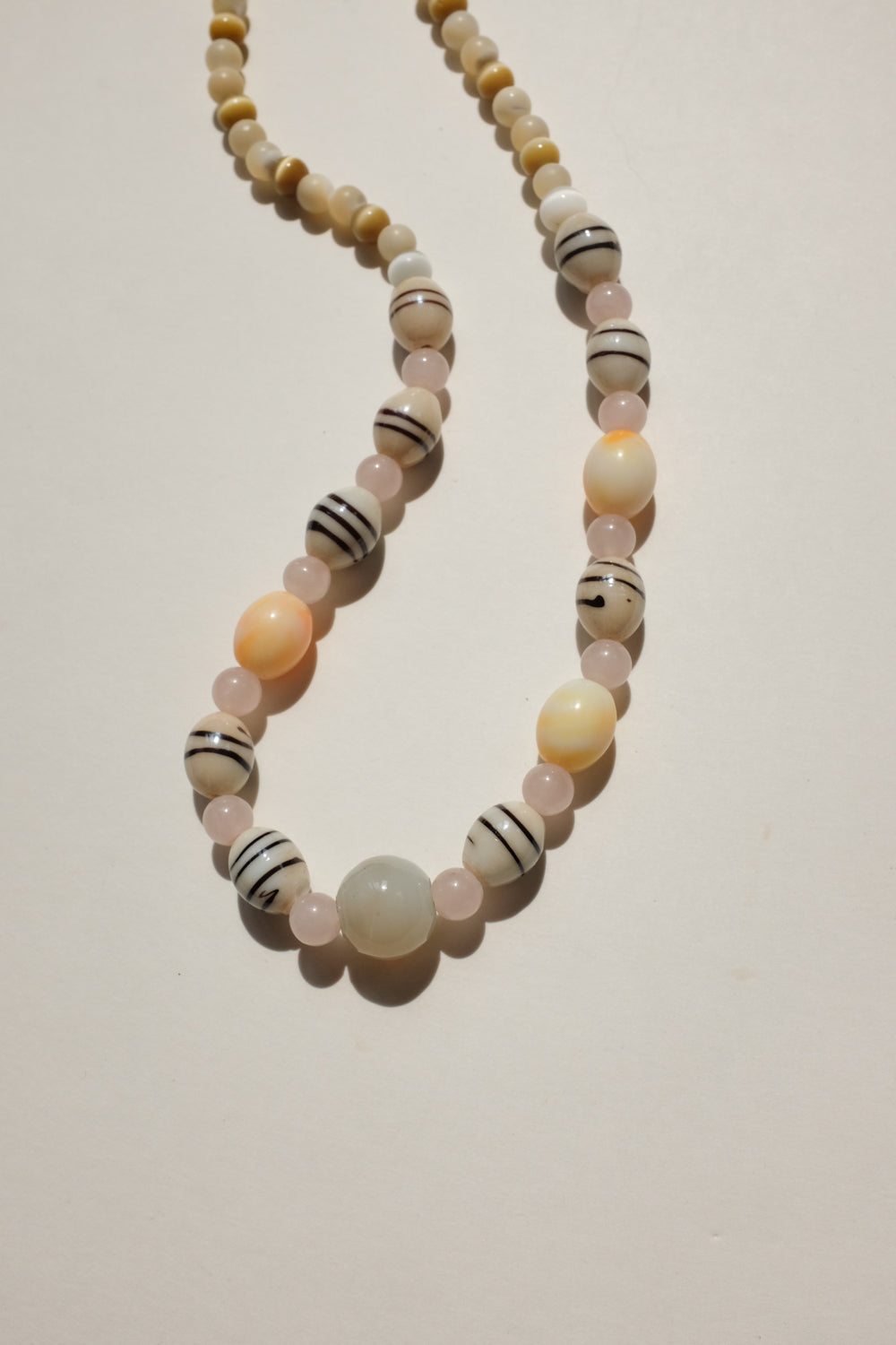 BIG REAL STONE PEARL PASTEL VINTAGE NECKLACE