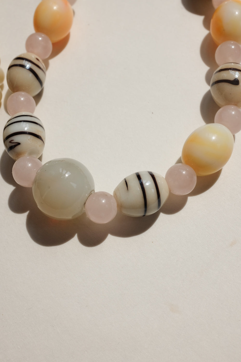 BIG REAL STONE PEARL PASTEL VINTAGE NECKLACE