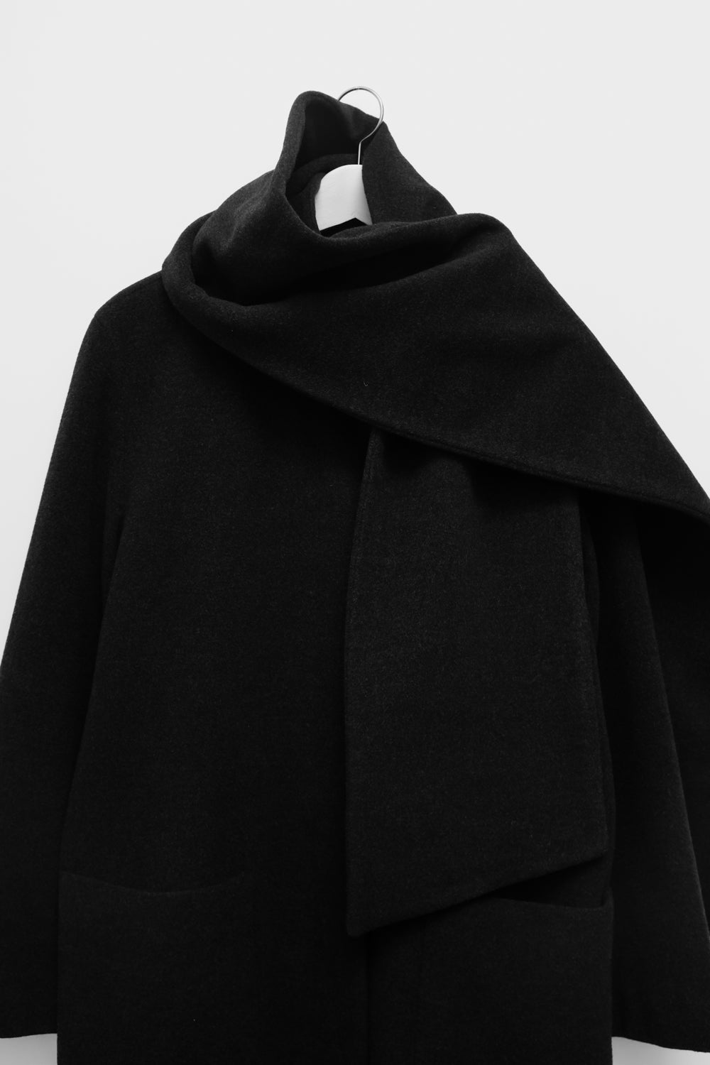 PURE WOOL SCARF ANTHRACITE BLACK COAT