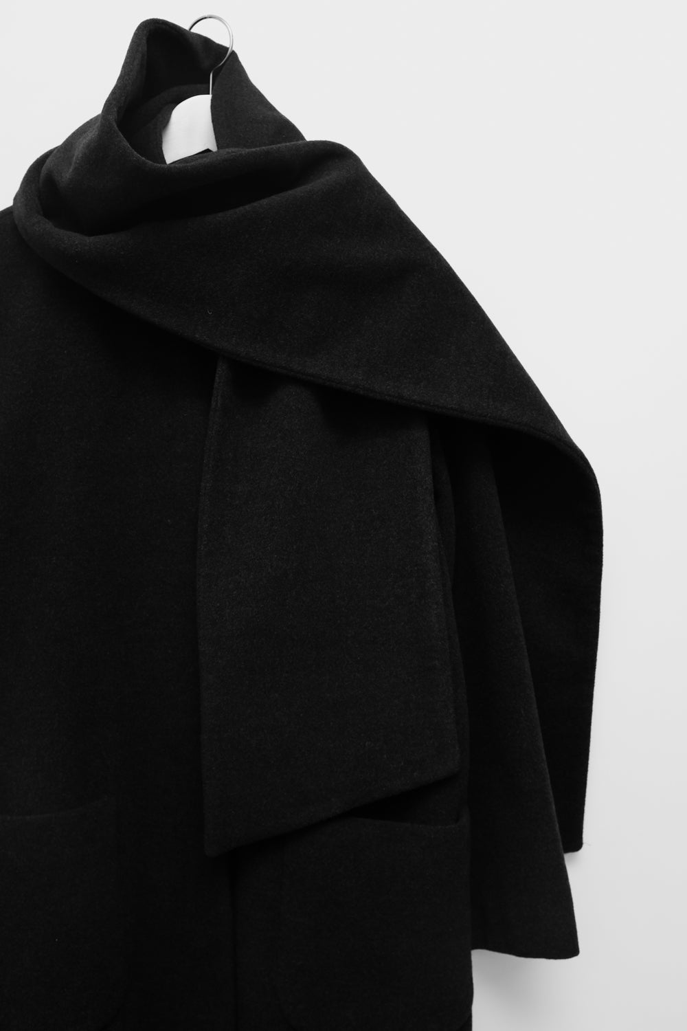 PURE WOOL SCARF ANTHRACITE BLACK COAT