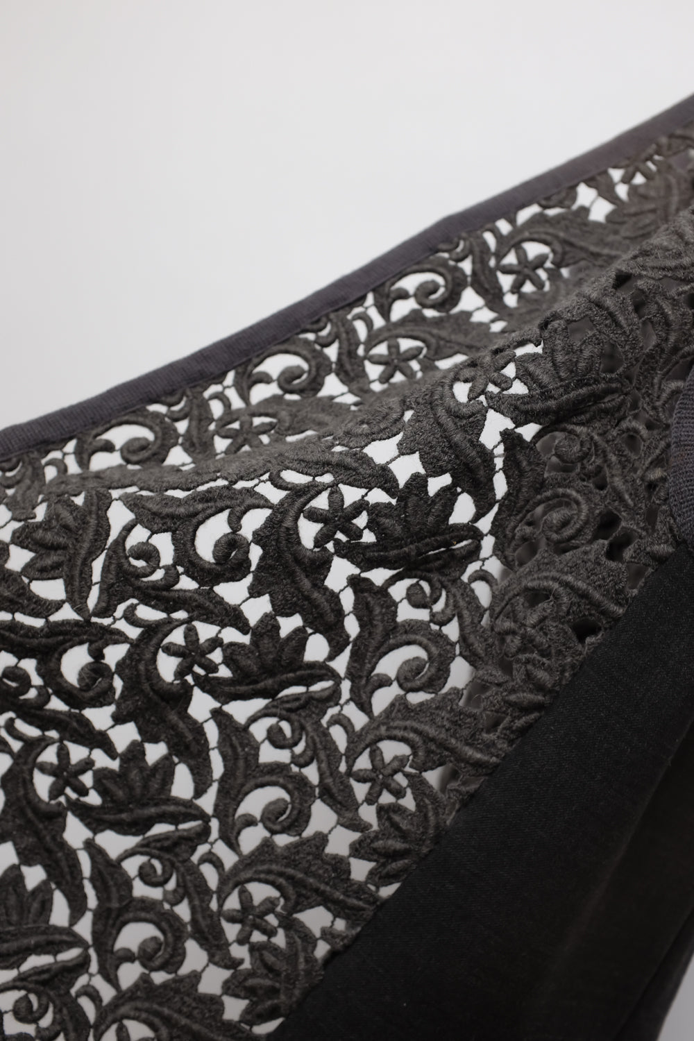 WOOL LACE GREY VINTAGE OVER VEST