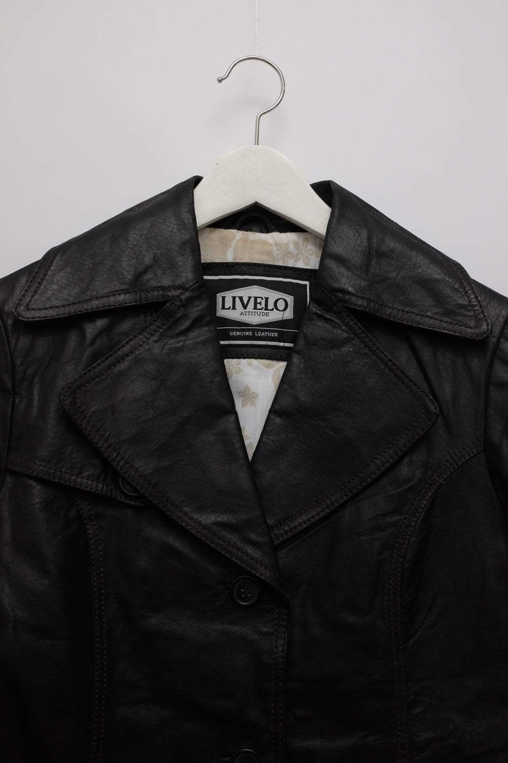 BLACK LEATHER VINTAGE JACKET