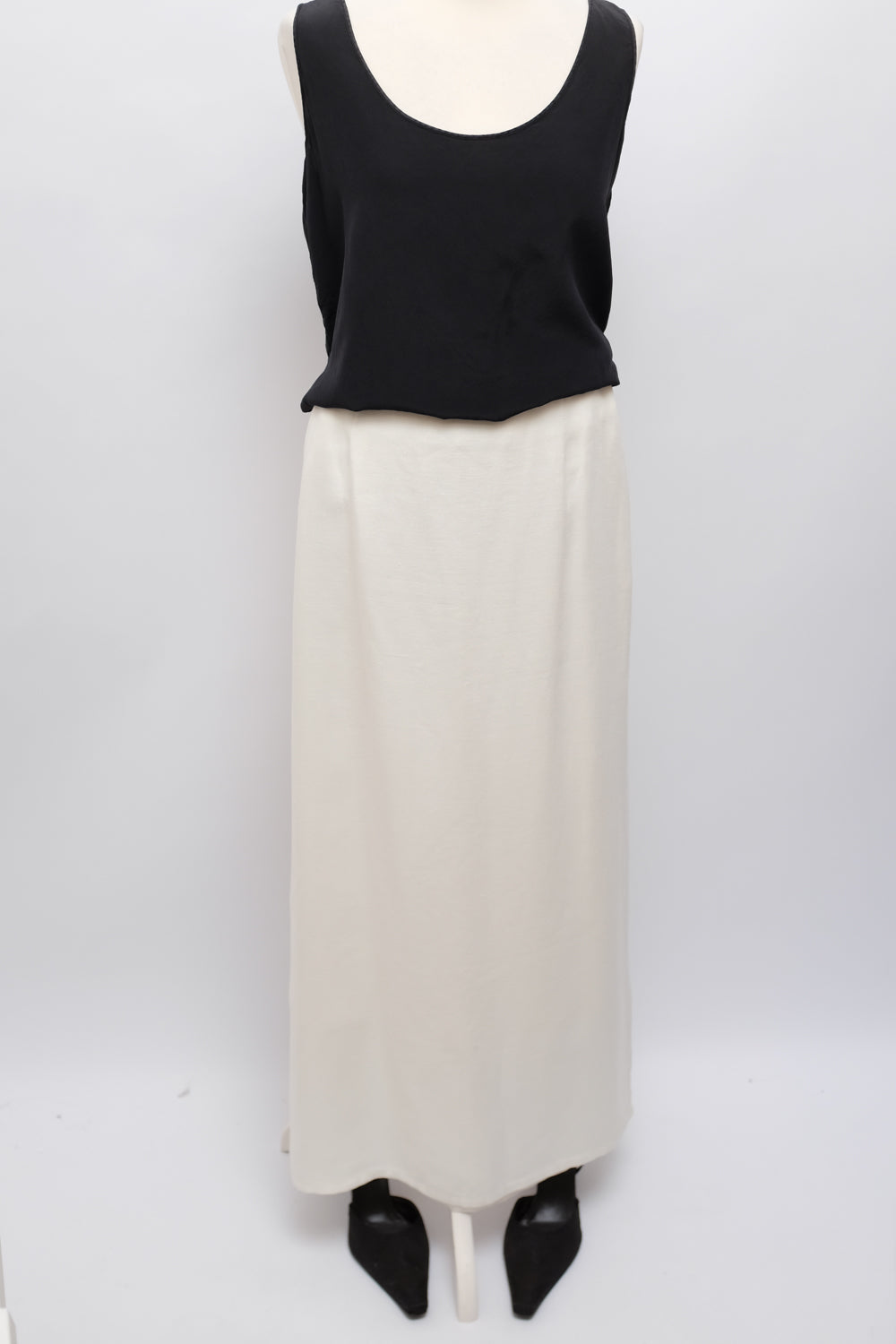 LINEN WHITE CREAM VINTAGE MAXI SKIRT