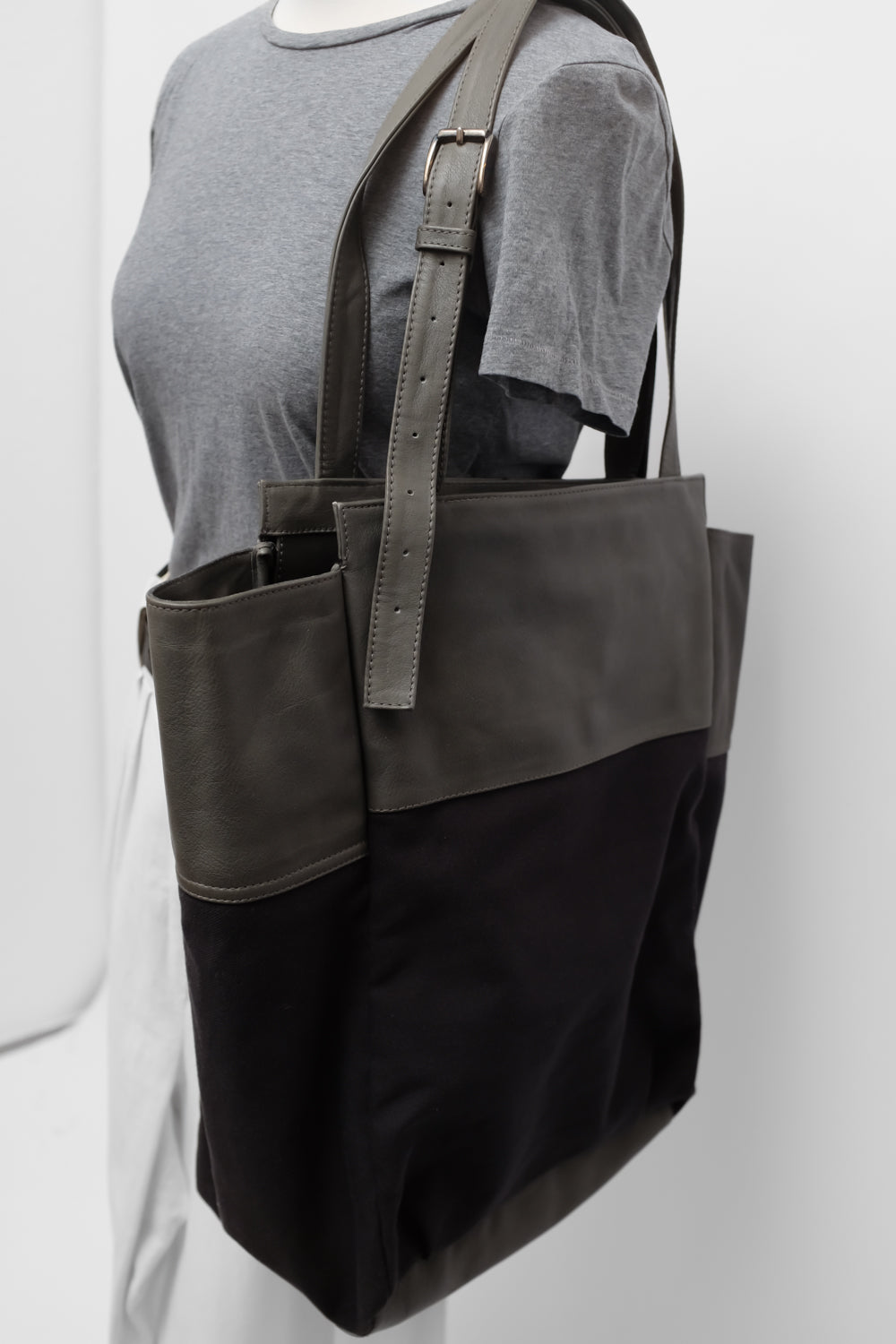 SUSTAINABLE LEATHER XL SHOPPER