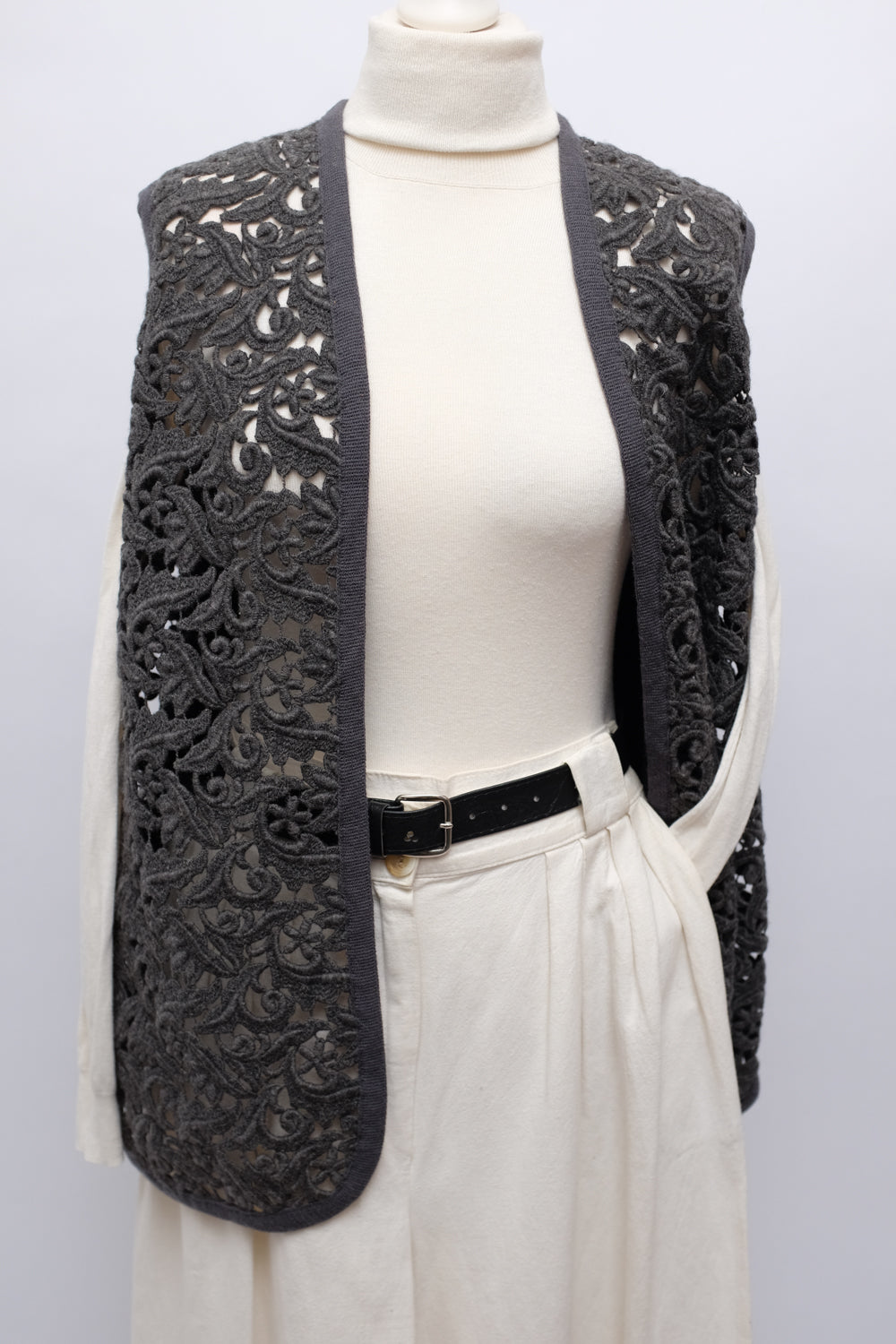 WOOL LACE GREY VINTAGE OVER VEST