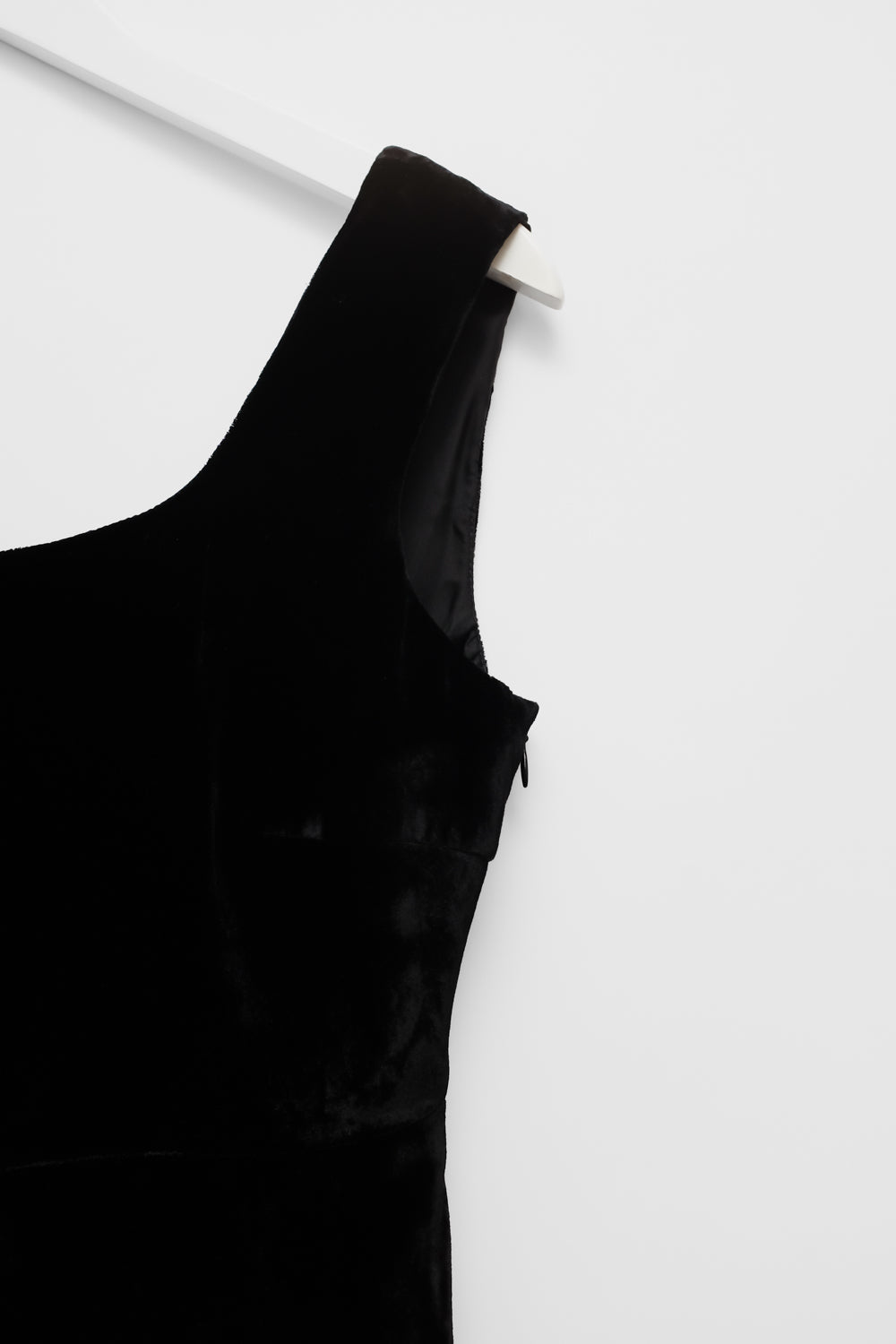 VINTAGE BLACK VELVET FERRE STUDIO DRESS