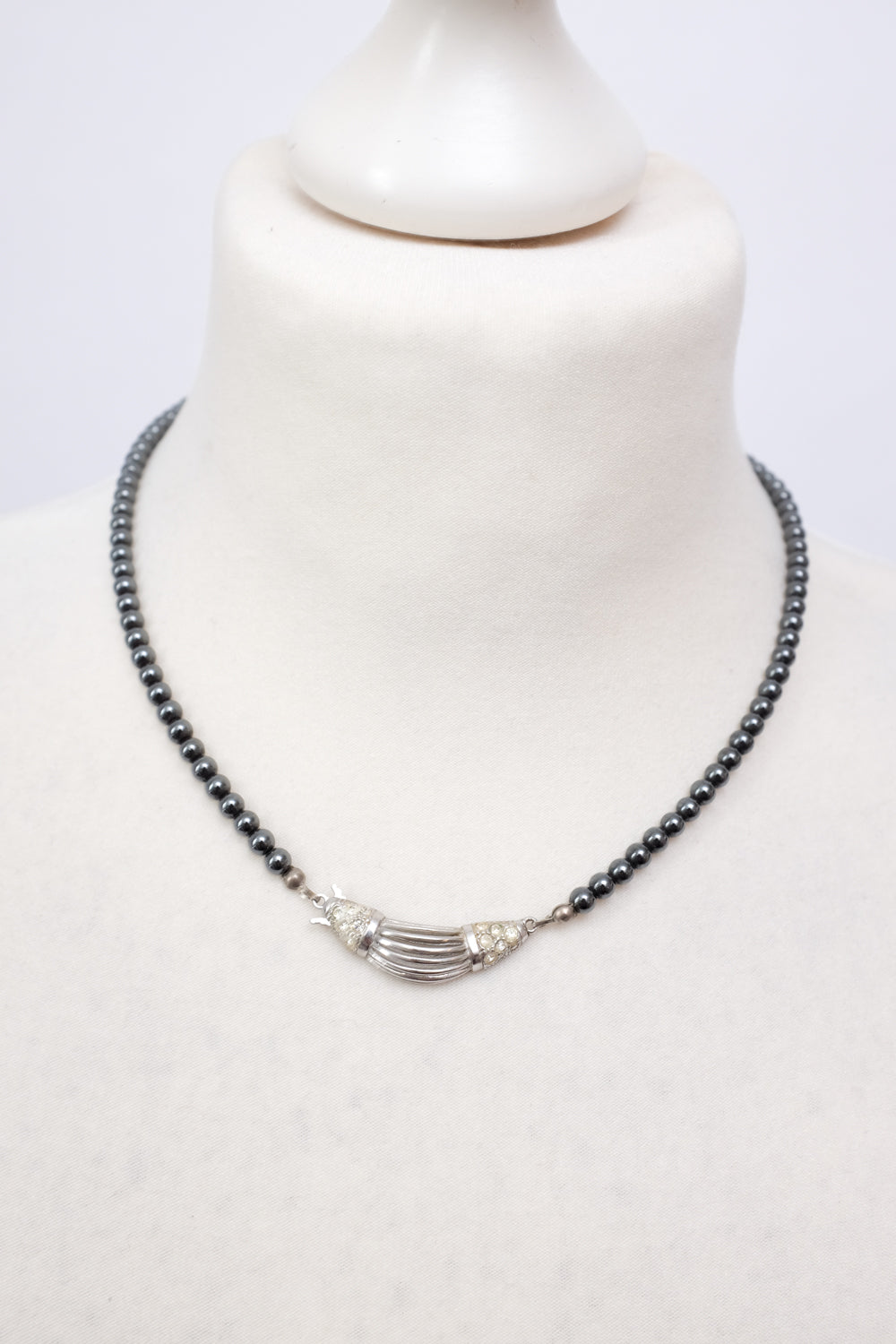 BLACK PEARL VINTAGE STERLING SILVER NECKLACE