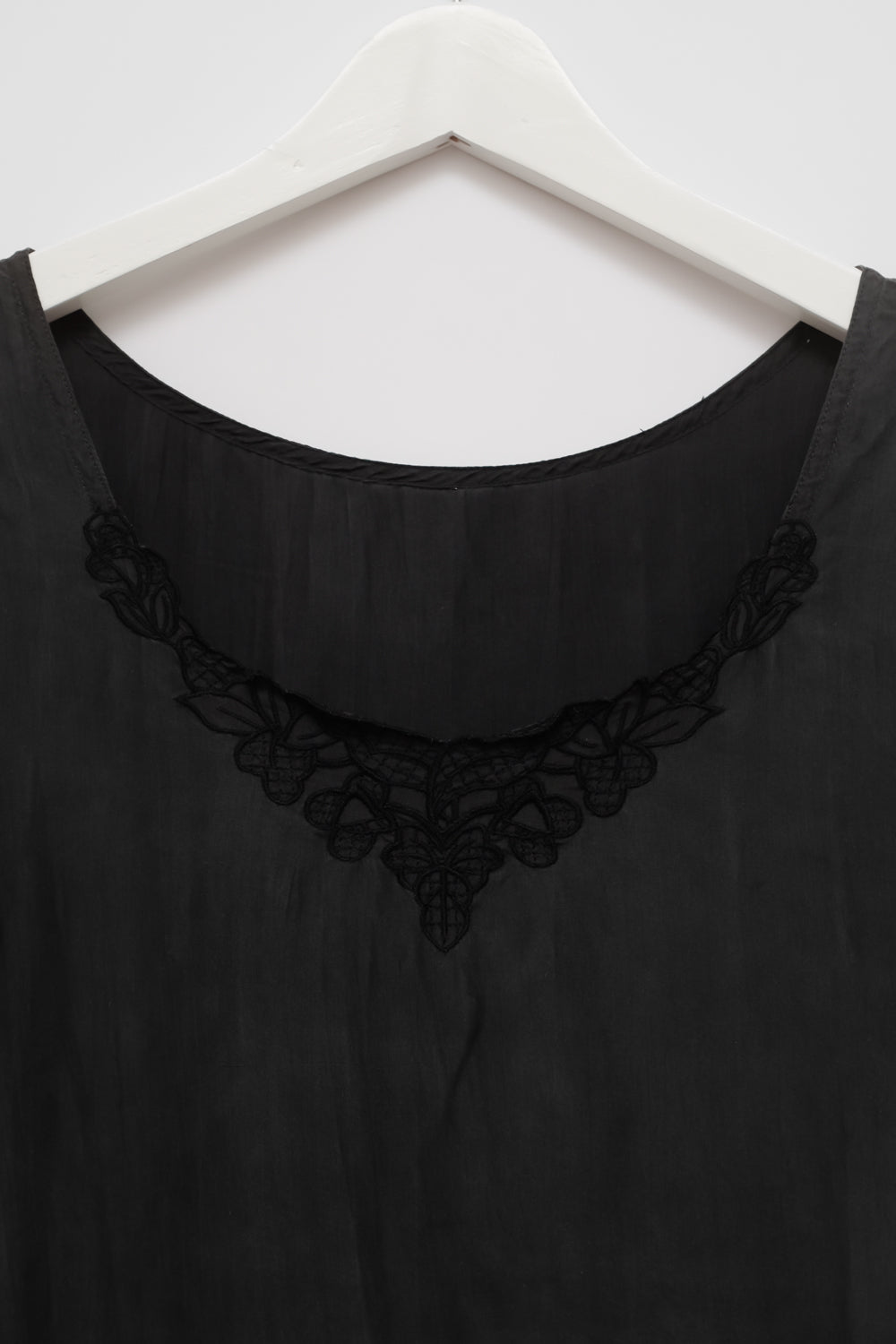 PURE SILK LACE VINTAGE TANKTOP
