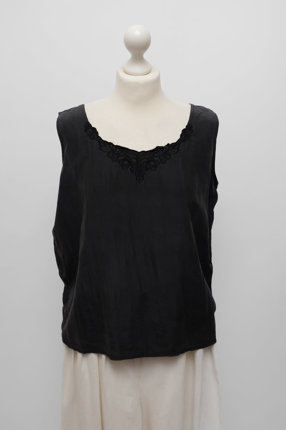 PURE SILK LACE VINTAGE TANKTOP