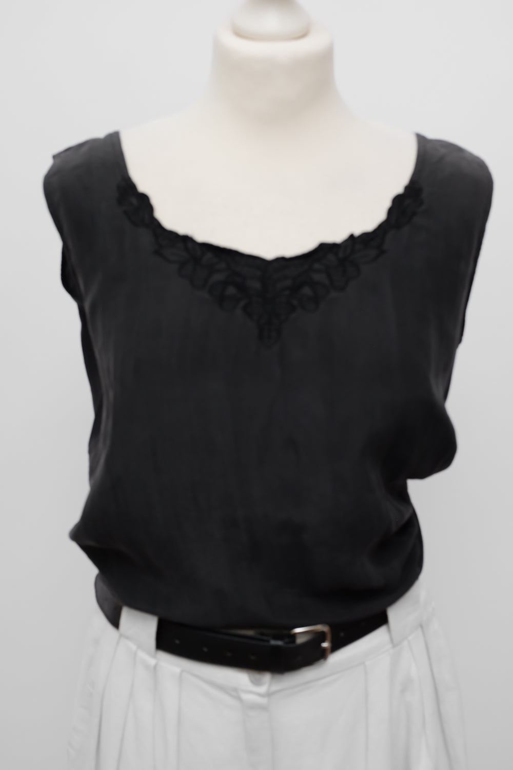 PURE SILK LACE VINTAGE TANKTOP