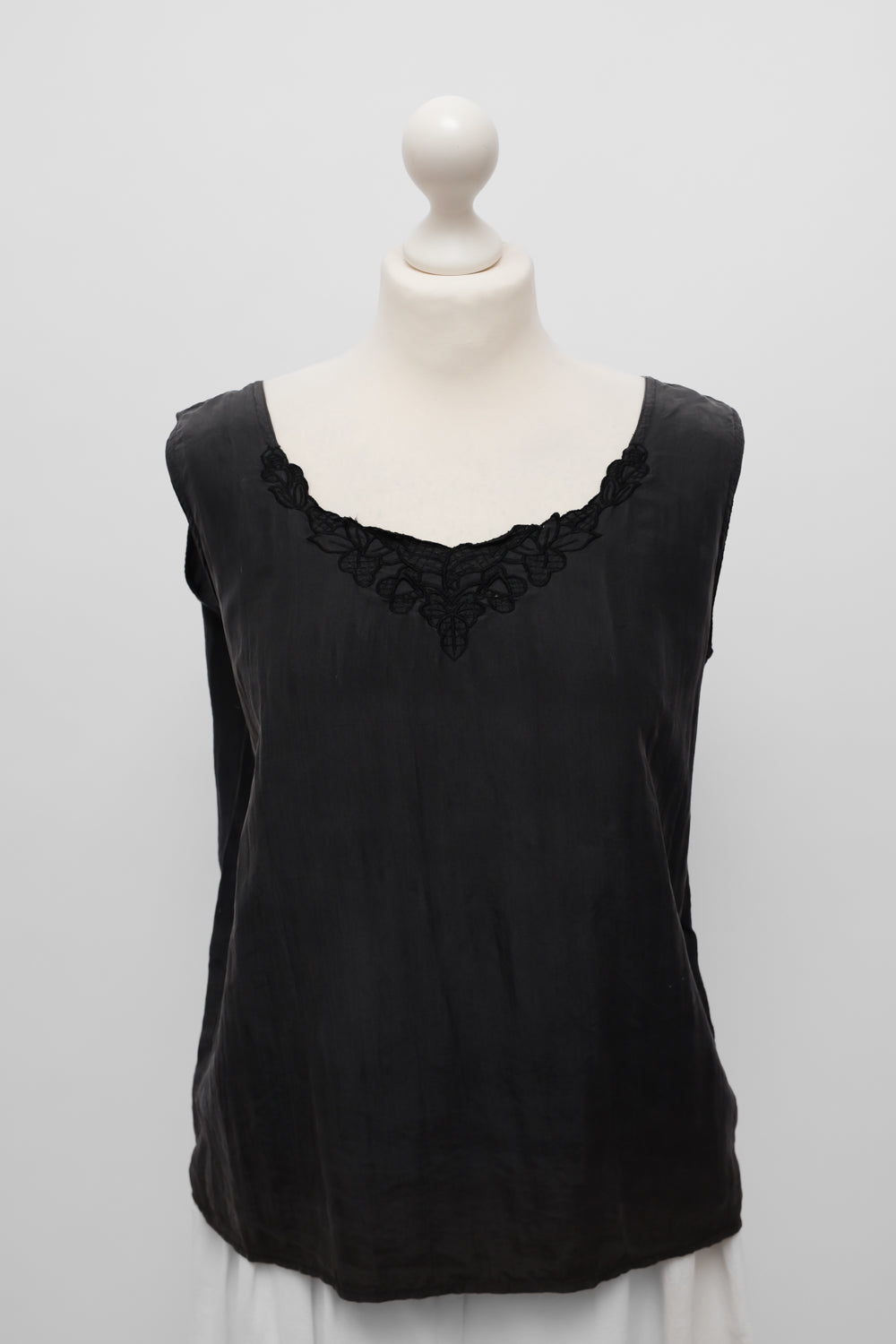 PURE SILK LACE VINTAGE TANKTOP