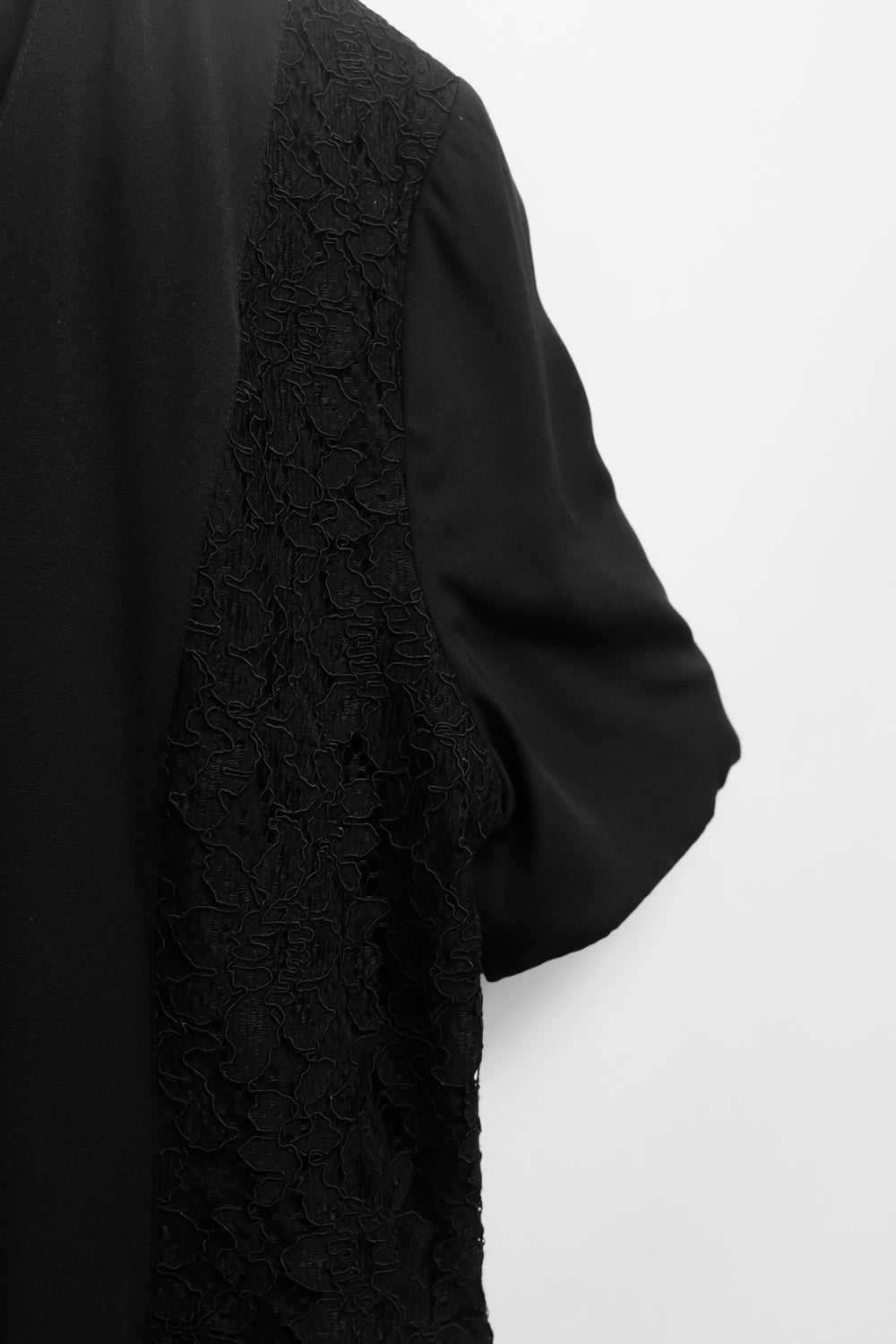 SHORT ARM LACE BLACK VINTAGE BLAZER