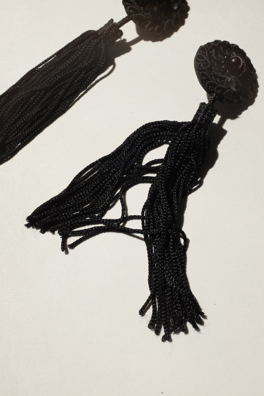 TASSEL VINTAGE 1950 BLACK LONG EARRINGS