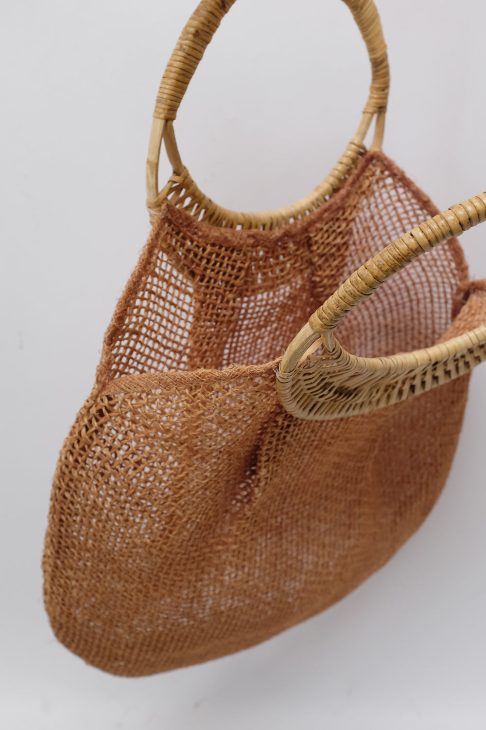 VINTAGE XXL STRAW BRAIDED BAG