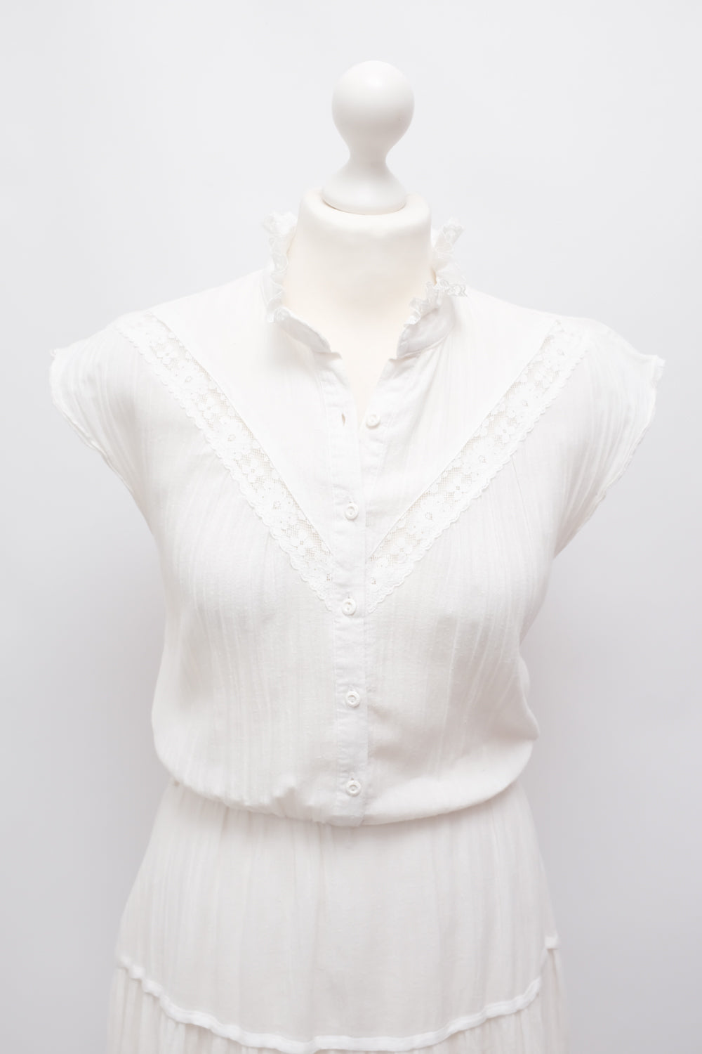 WHITE COTTON VINTAGE LACE DRESS