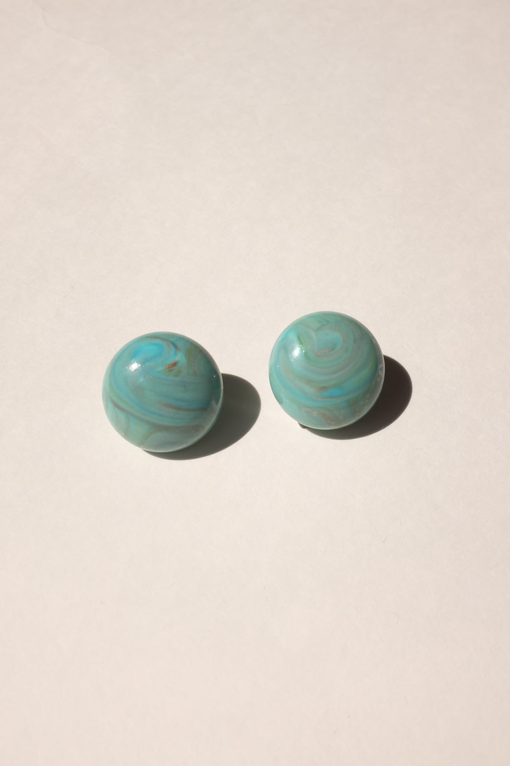 MARBLED VINTAGE BALL EARRINGS