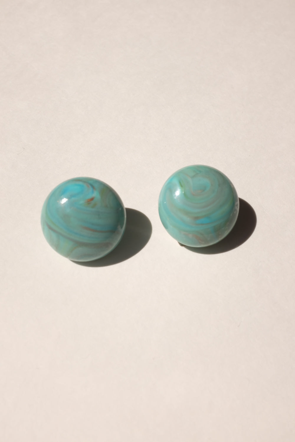 MARBLED VINTAGE BALL EARRINGS