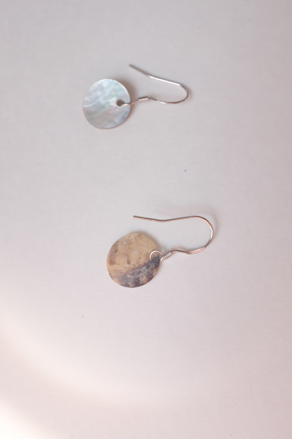 MOTHER OF PEARL MEDALLION 925 EARRINGS