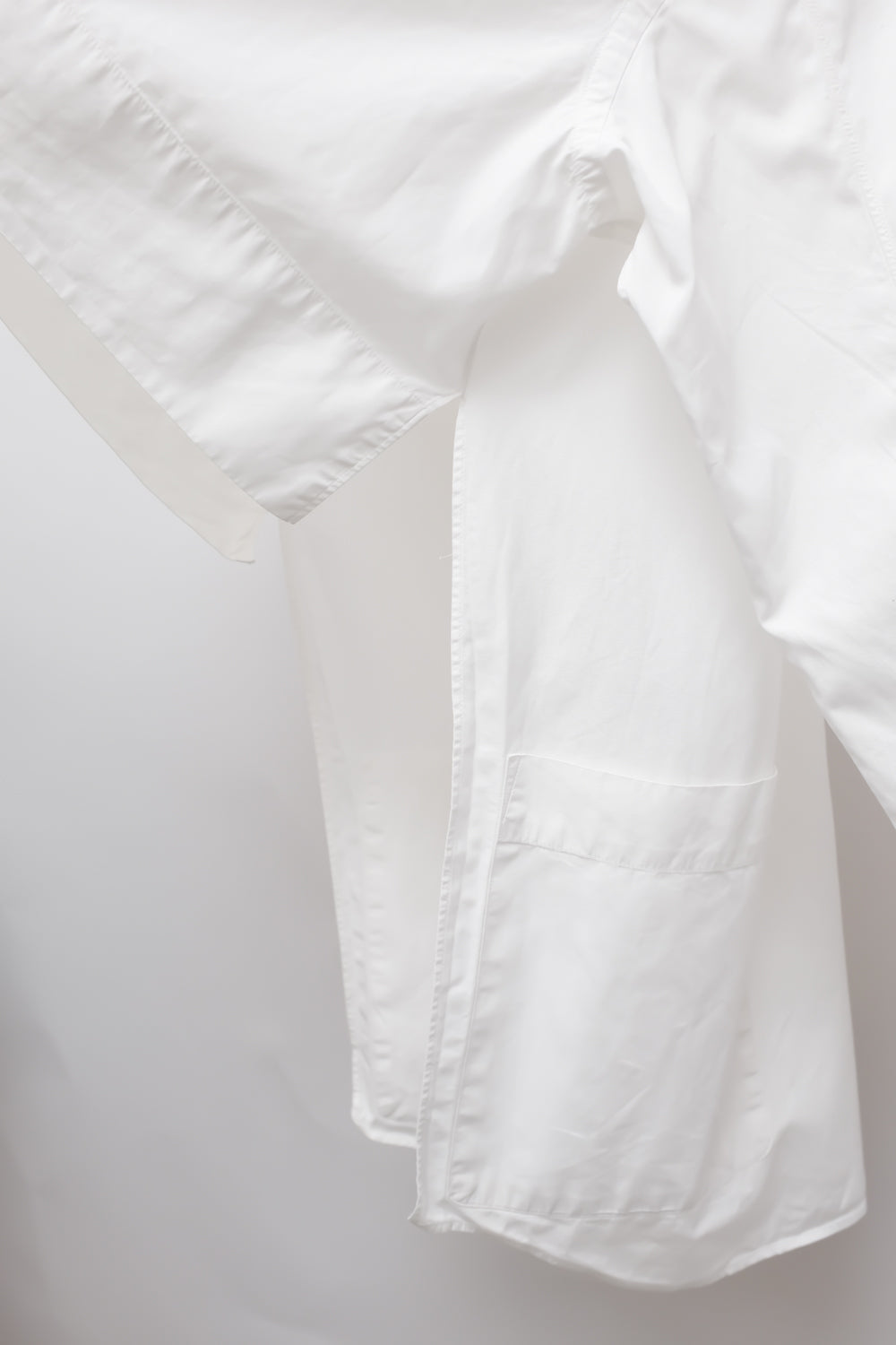 COMME DES GARCONS WHITE SHIRT