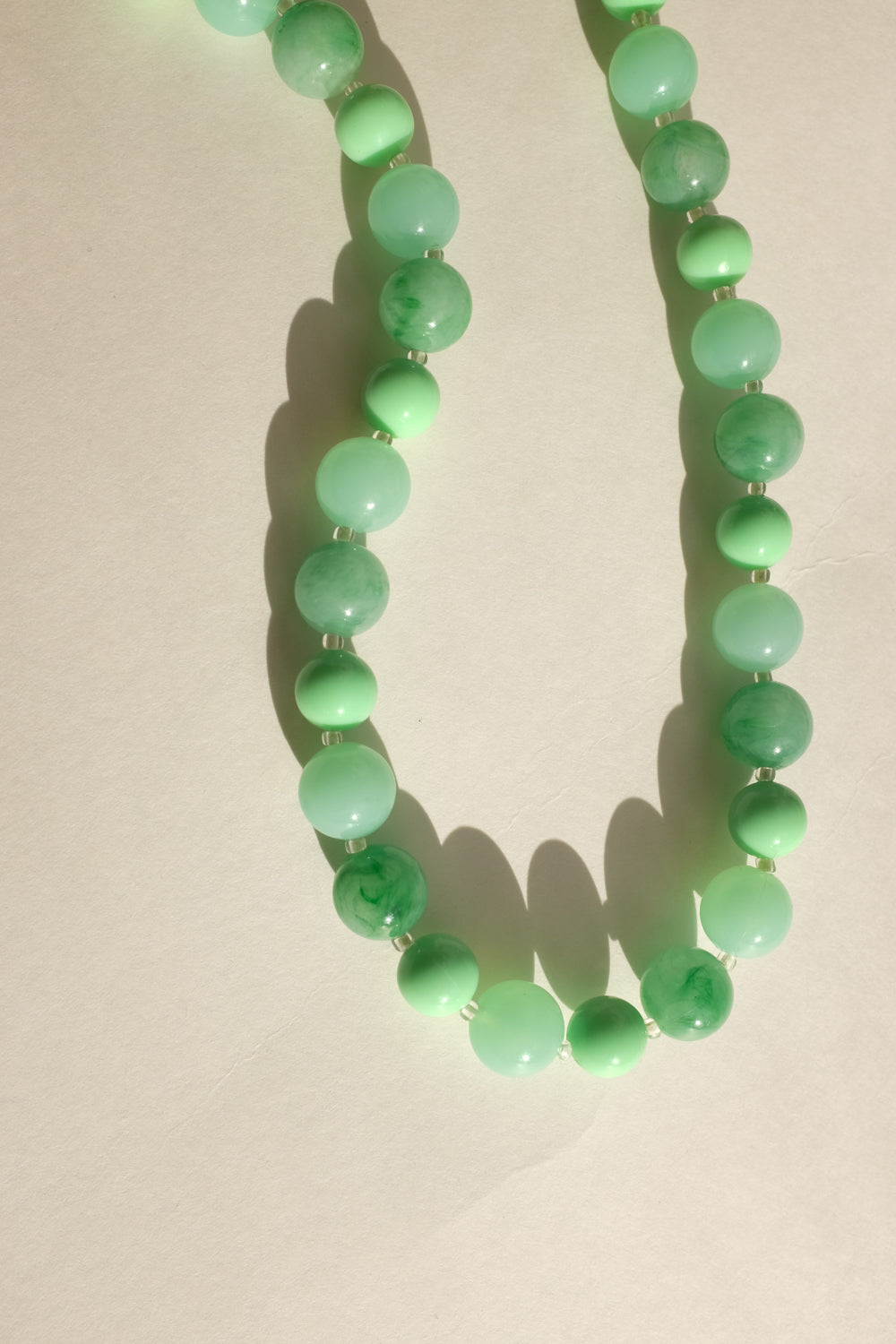 GREEN BIG PEARL VINTAGE NECKLACE