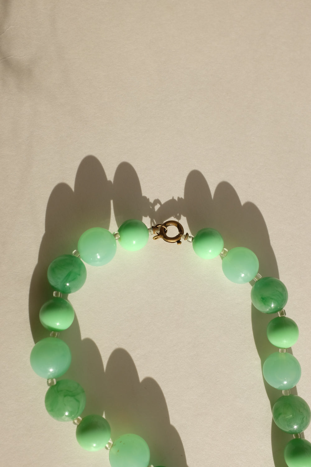 GREEN BIG PEARL VINTAGE NECKLACE