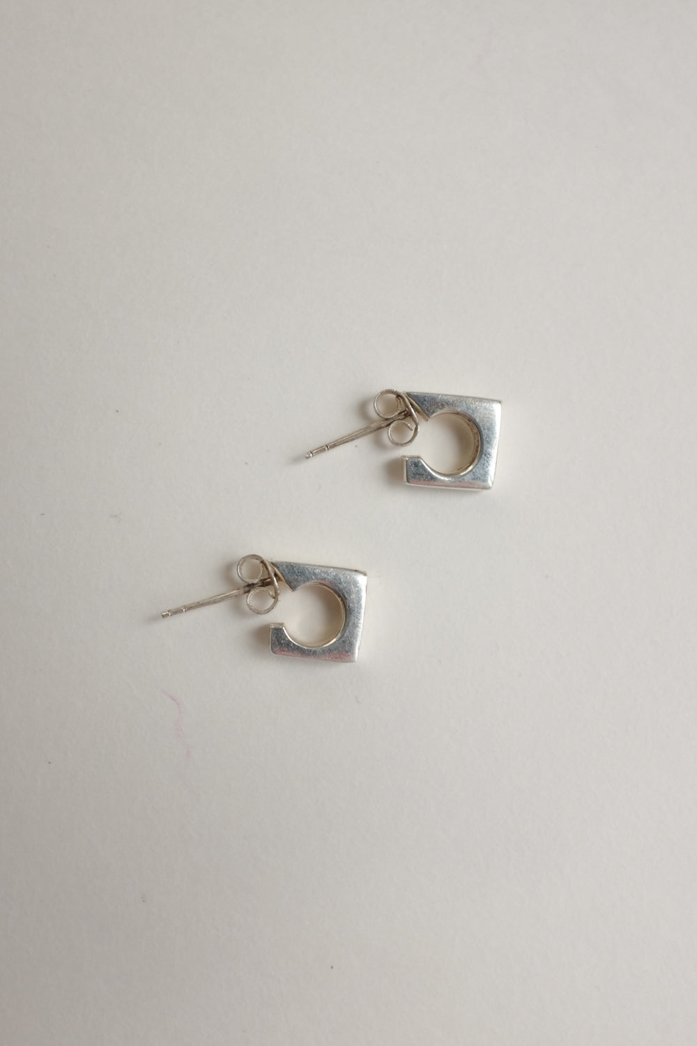 SMALL MINIMAL SILVER 925 HOOP EARRINGS
