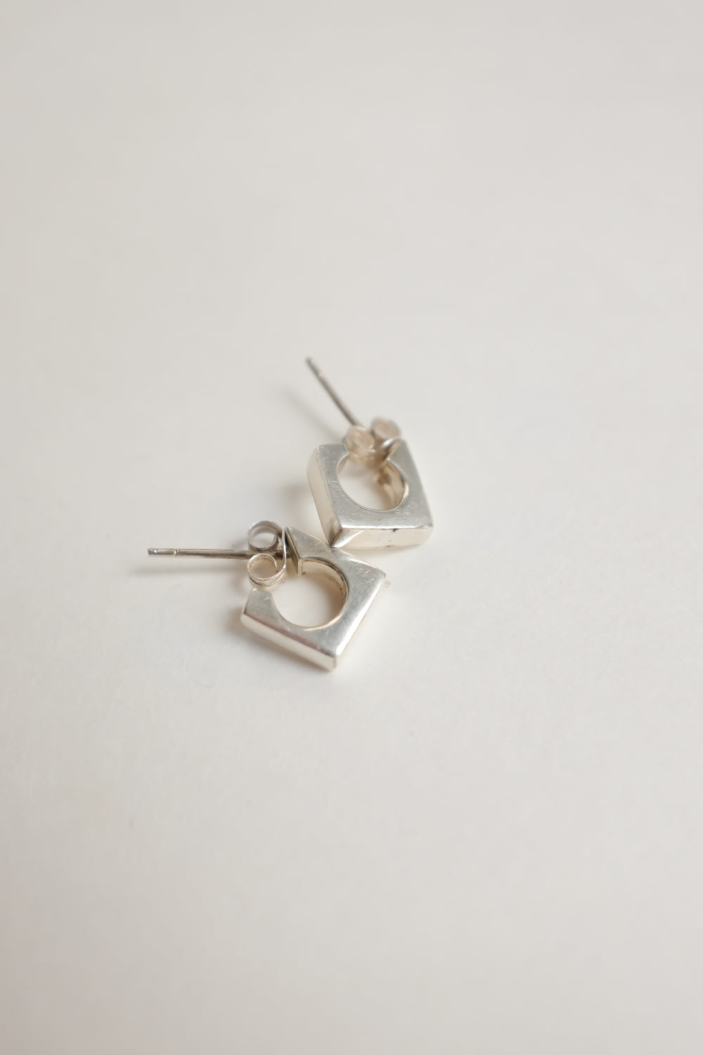 SMALL MINIMAL SILVER 925 HOOP EARRINGS