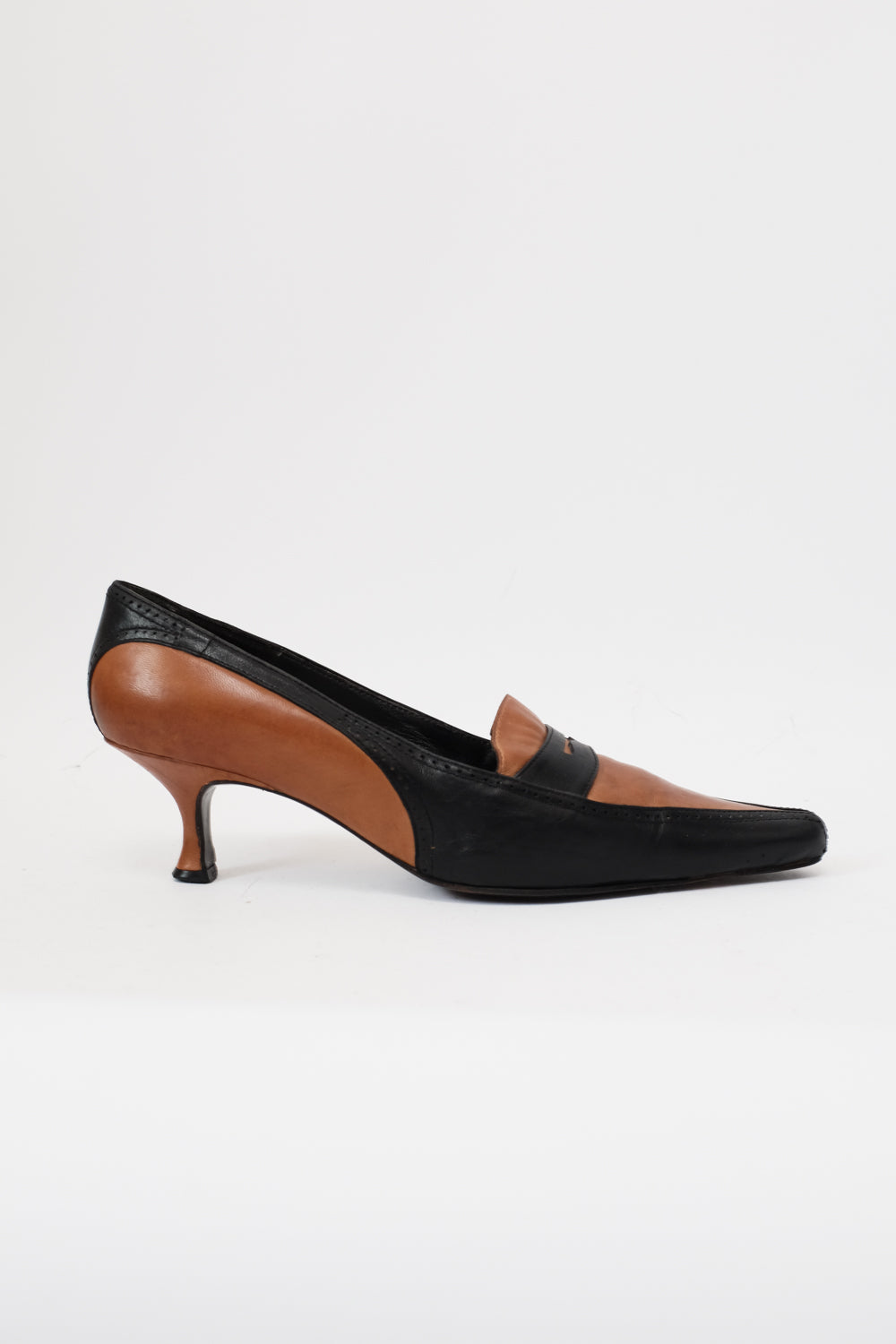 ITALY BLACK LEATHER  FLAT PUMPS 38
