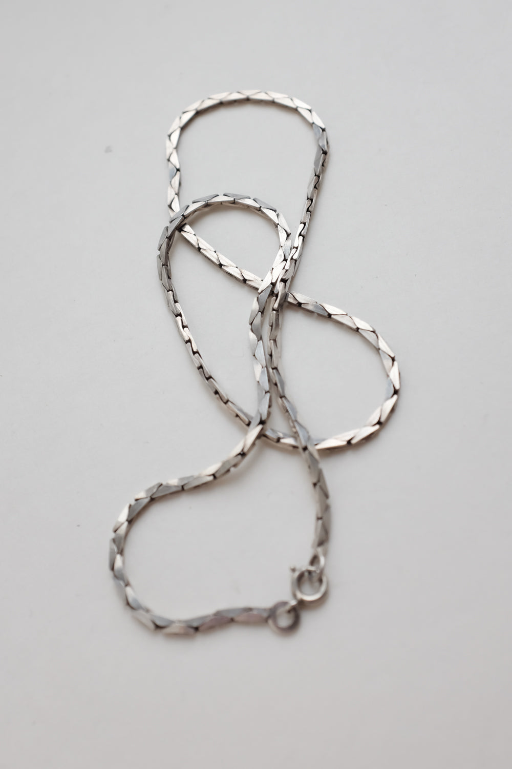 CLASSY STERLING SILVER 925 VINTAGE NECKLACE
