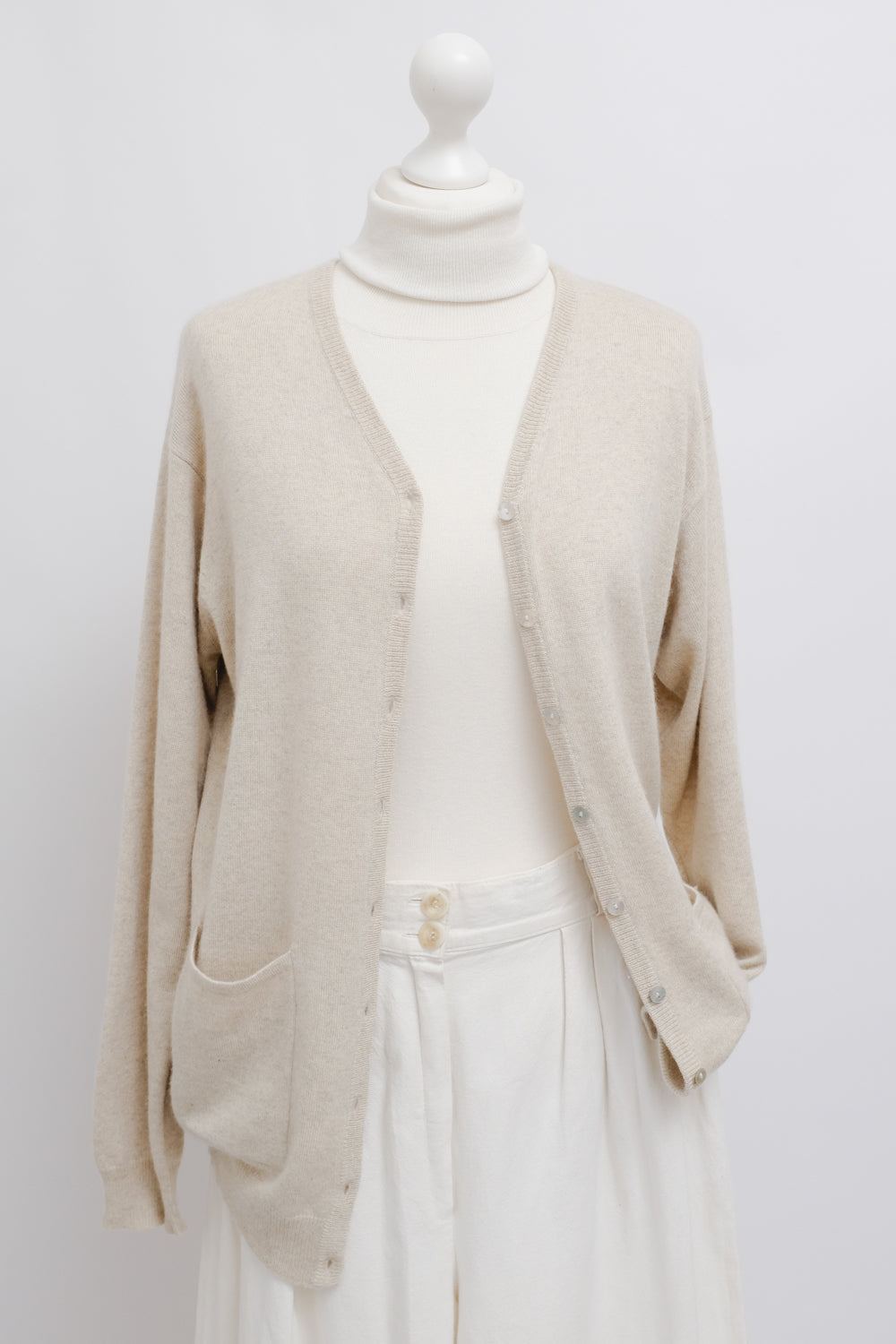 CASHMERE SILK WOOL BEIGE CARDIGAN SWEATER