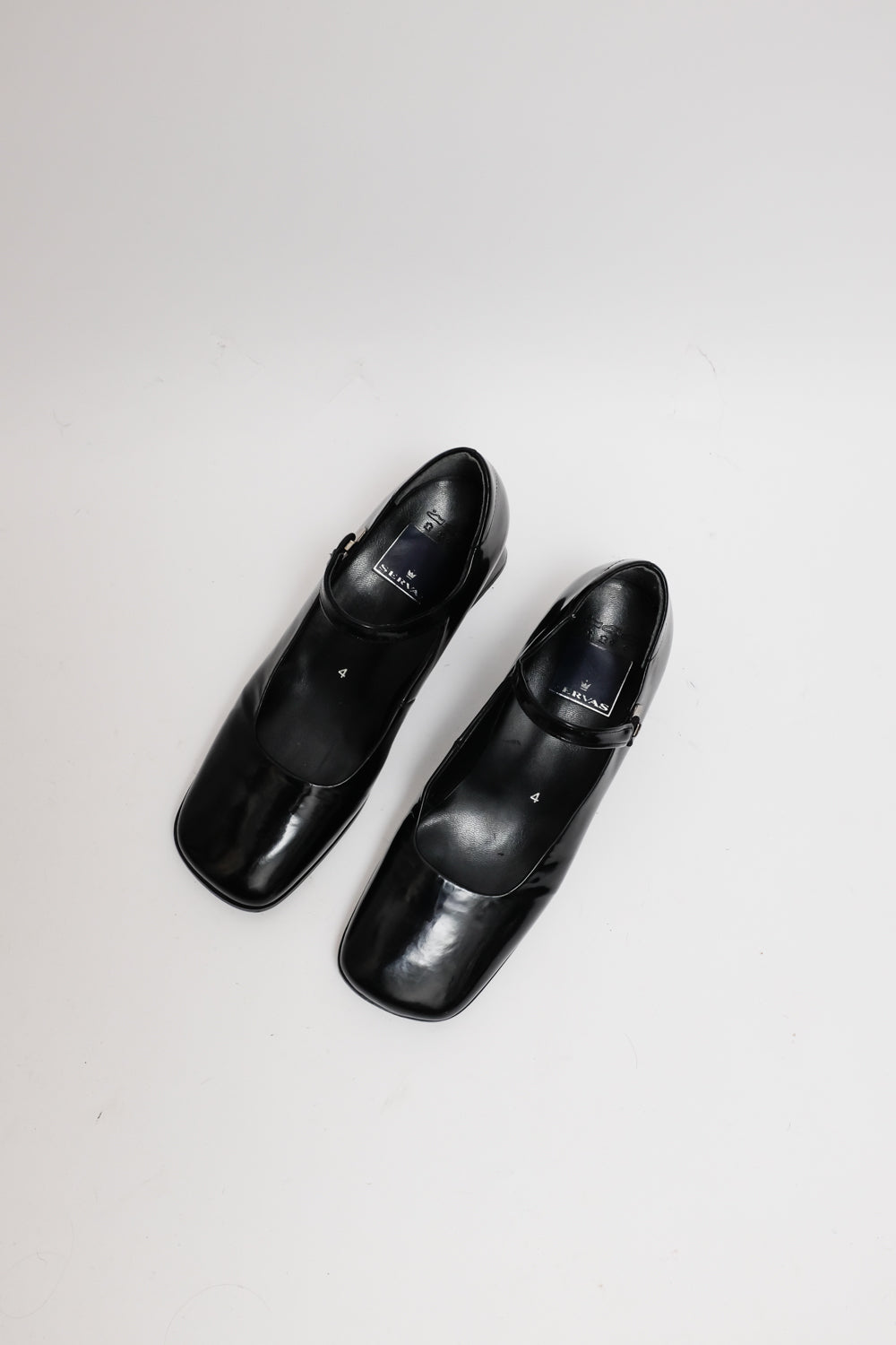 MARY JANE BLACK PATENT LEATHER SHOES 37