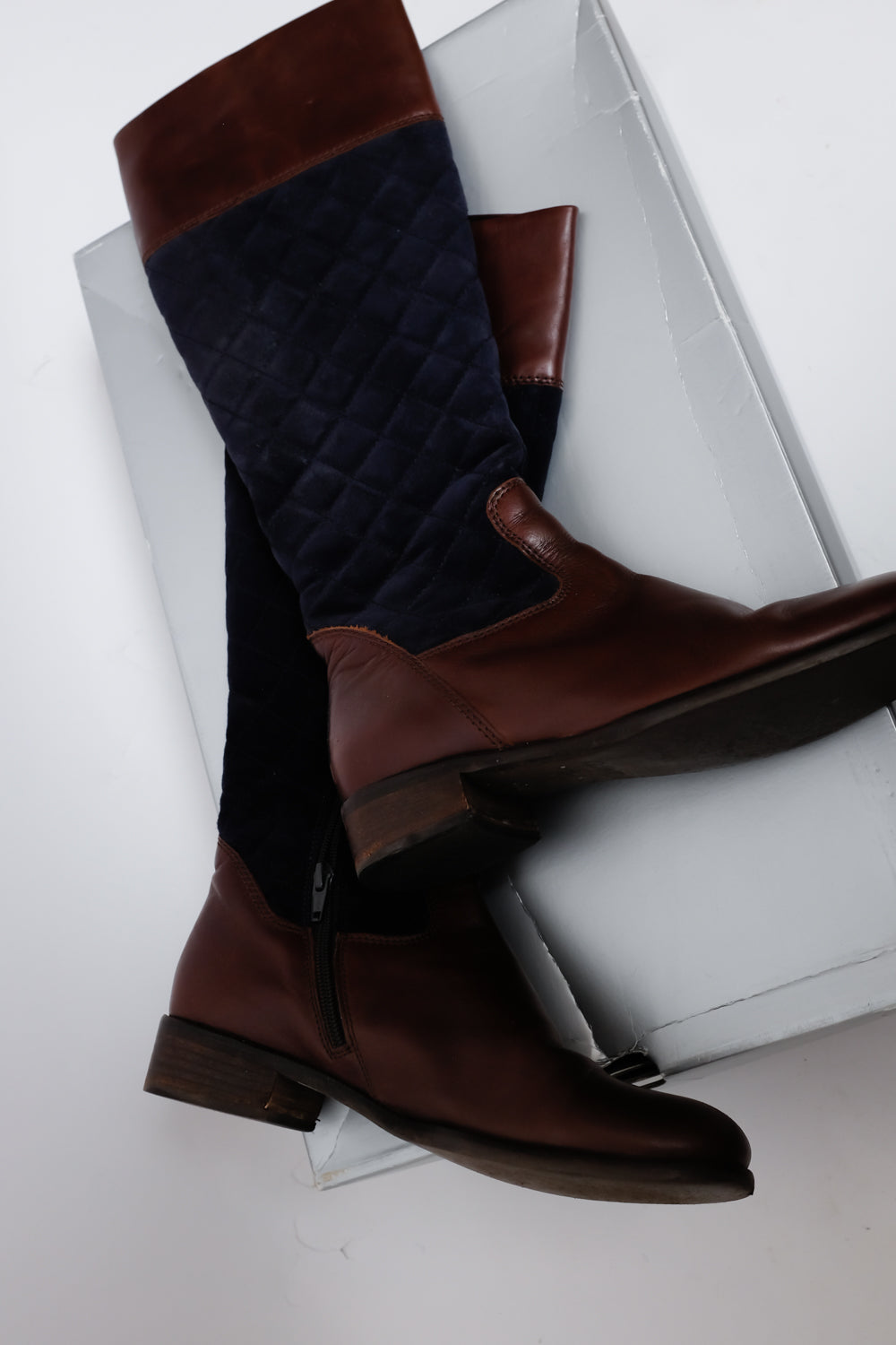 BROWN NAVY QUILTED LEATHER BOOTS 38,5