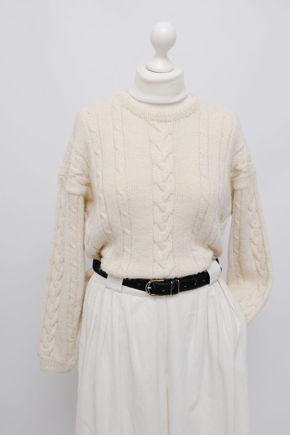 HANDMADE CABLE KNIT WOOL VINTAGE SWEATER