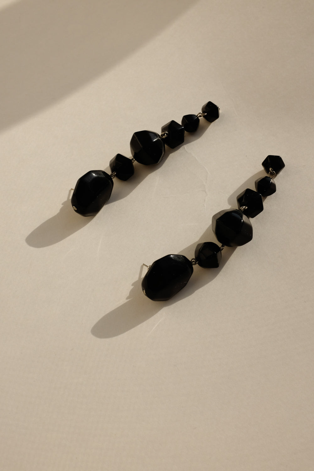 VINTAGE LONG BLACK EARRINGS