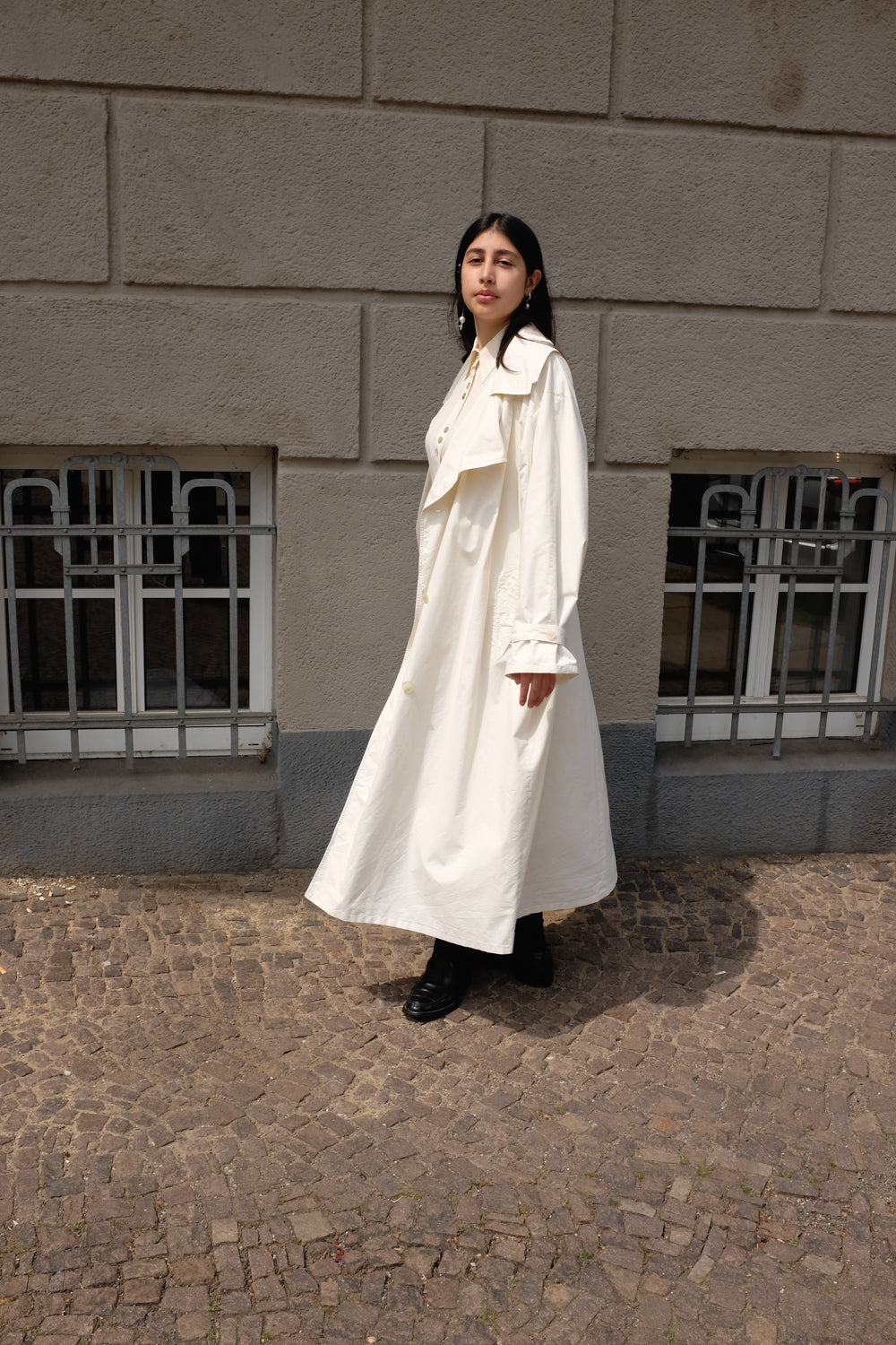 CREAM VINTAGE LONG TRENCH COAT