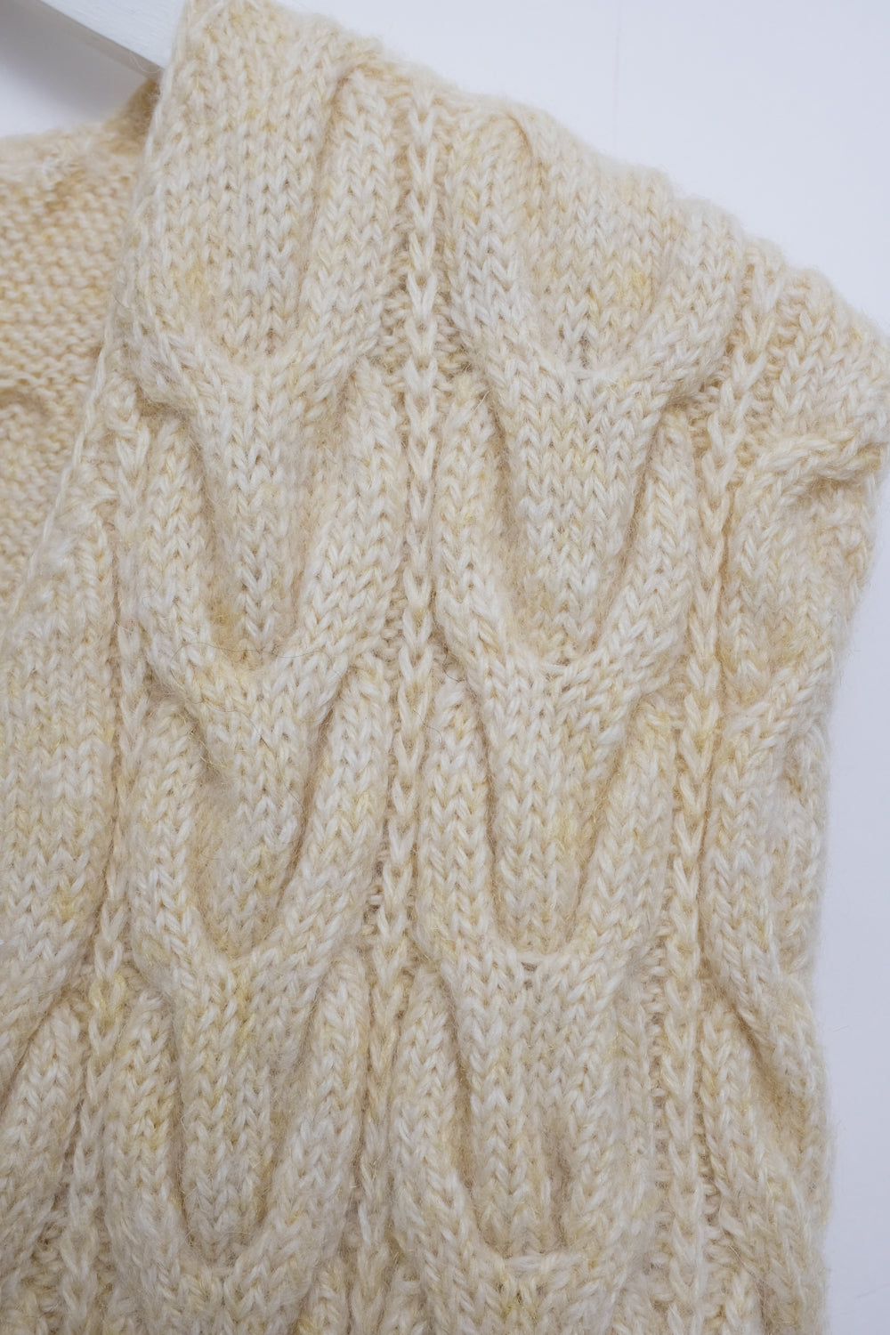 CABLE KNIT WOOL HANDMADE VINTAGE VEST