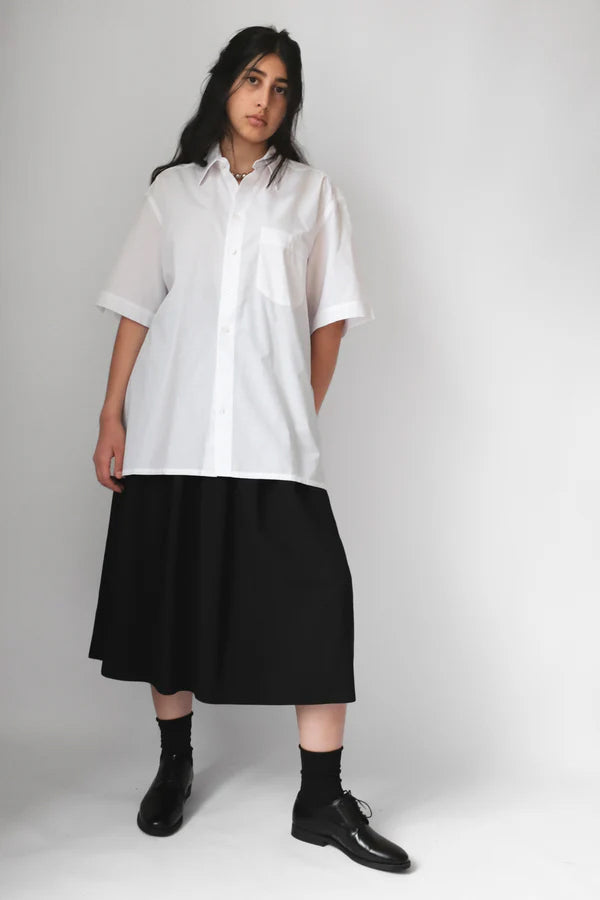 CLASSY SHORT ARM WHITE OVERSIZE SHIRT