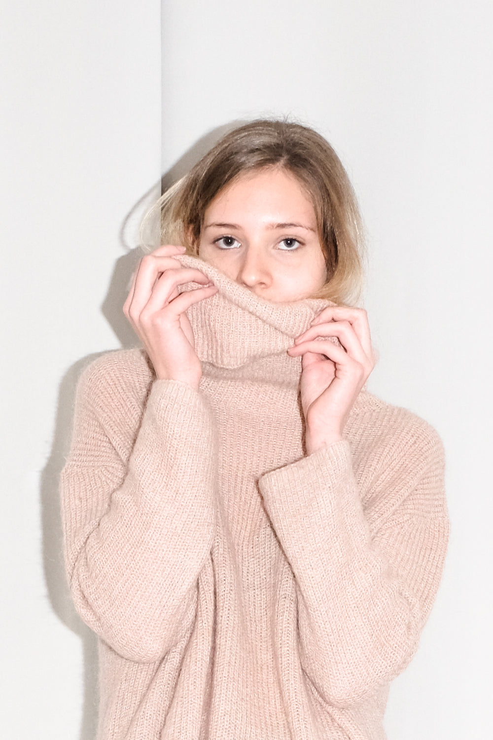 COS ROSE FLUFFY COSY WOOL SWEATER