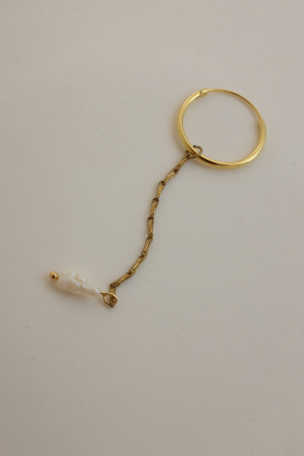 FINE LONG GOLD DROP PEARL EARRINGS