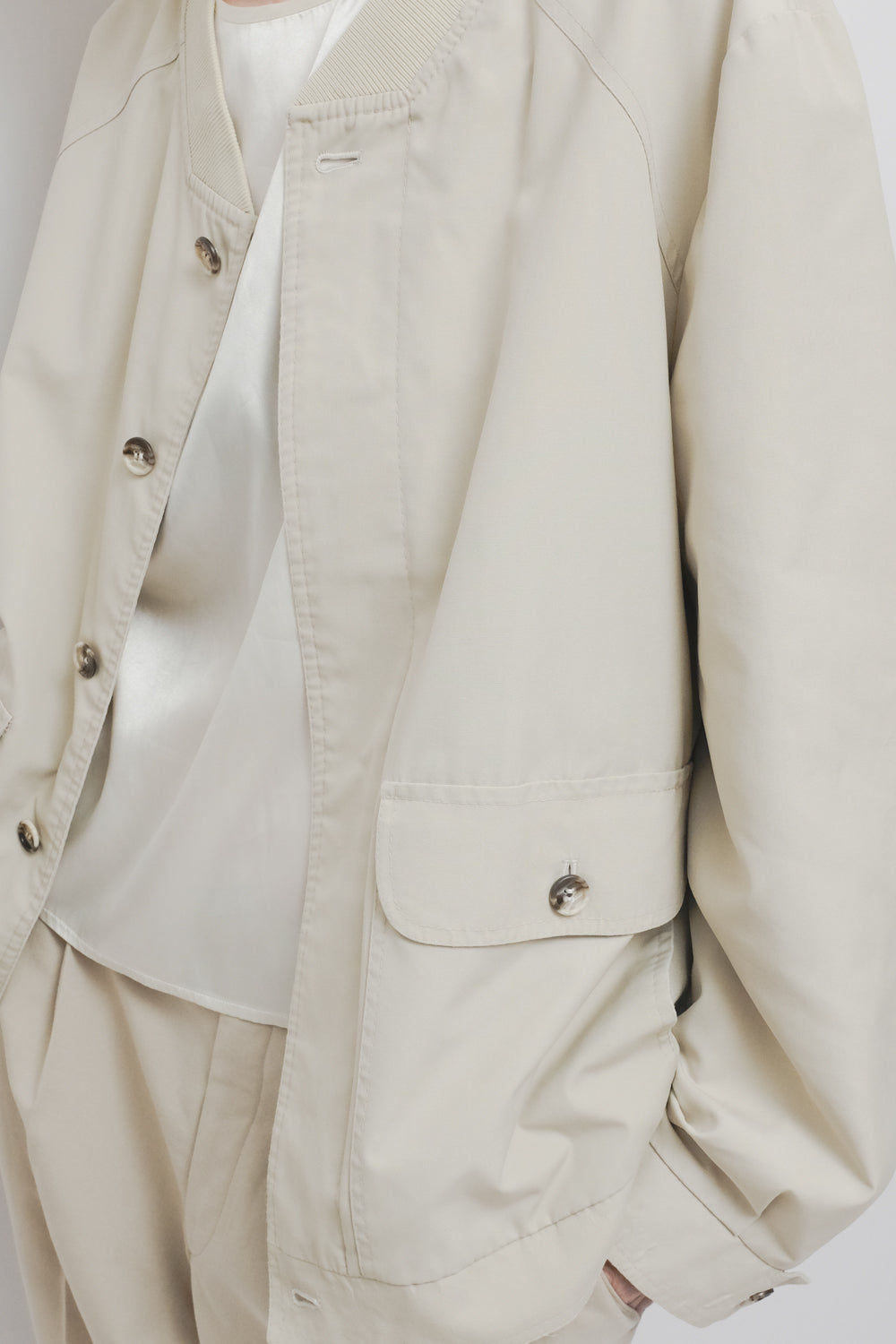 VINTAGE BEIGE BOMBER JACKET