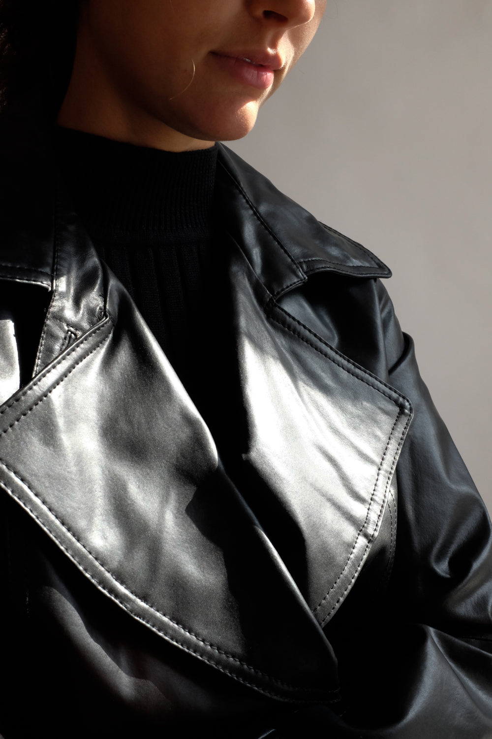 BLACK LEATHER VINTAGE JACKET