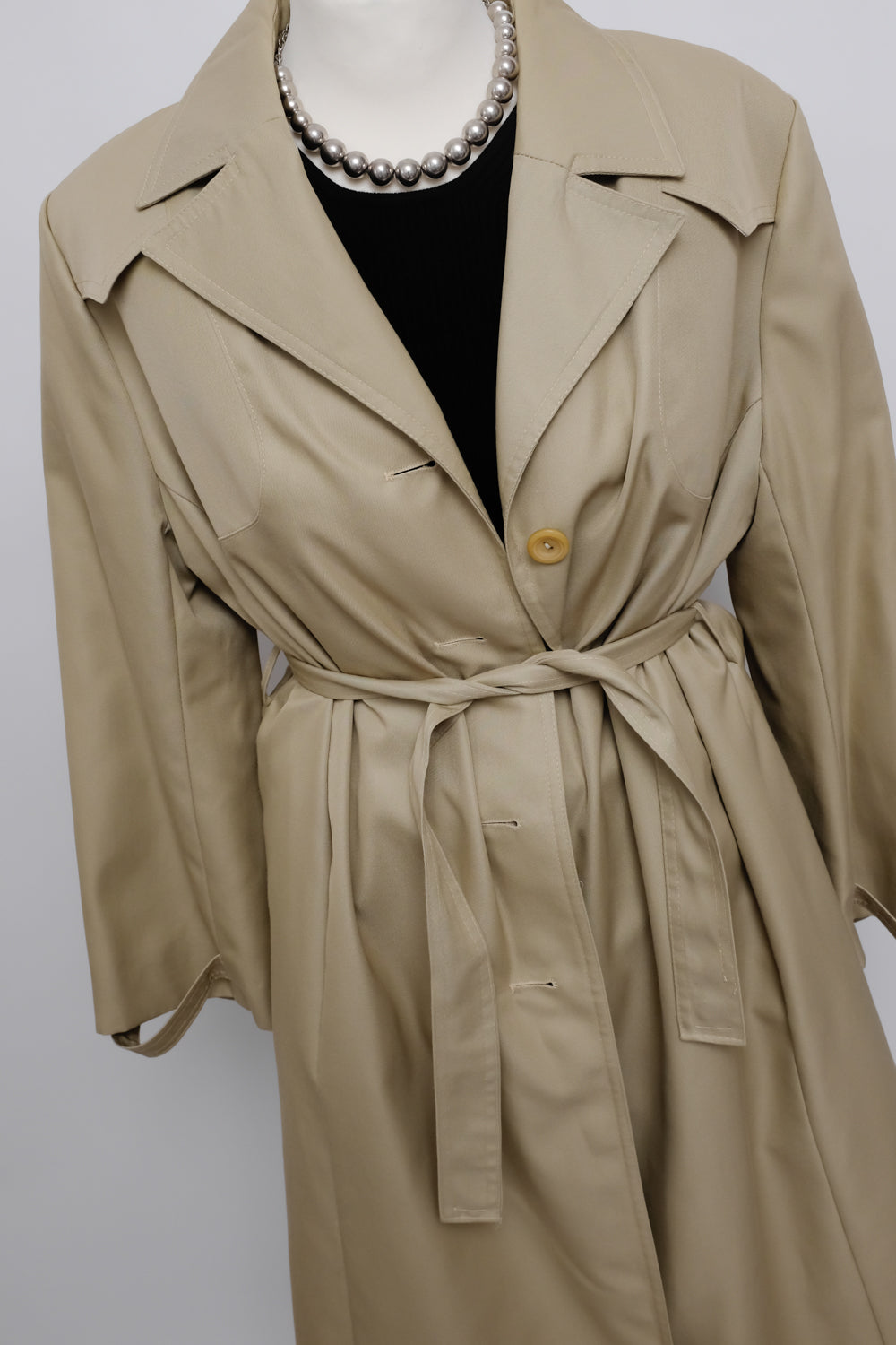 BEIGE CLASSY 1960 VINTAGE TRENCH COAT