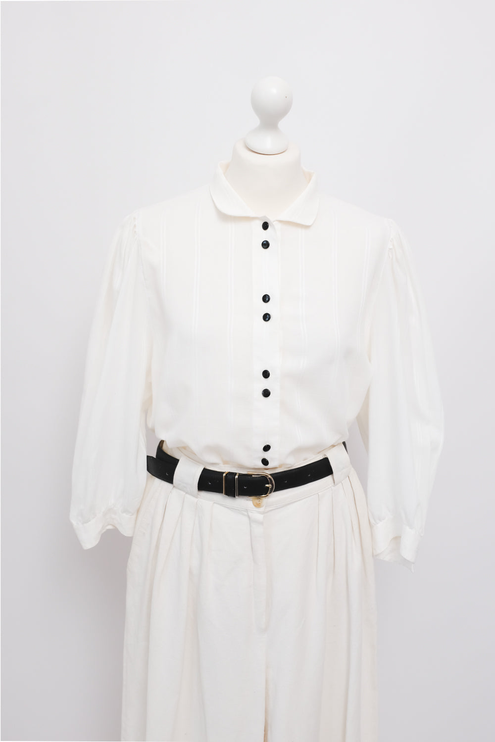 WHITE PUFFED VINTAGE BLOUSE
