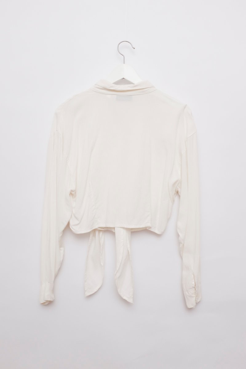 0256_KNOTTED OFF WHITE VISCOSE BLOUSE