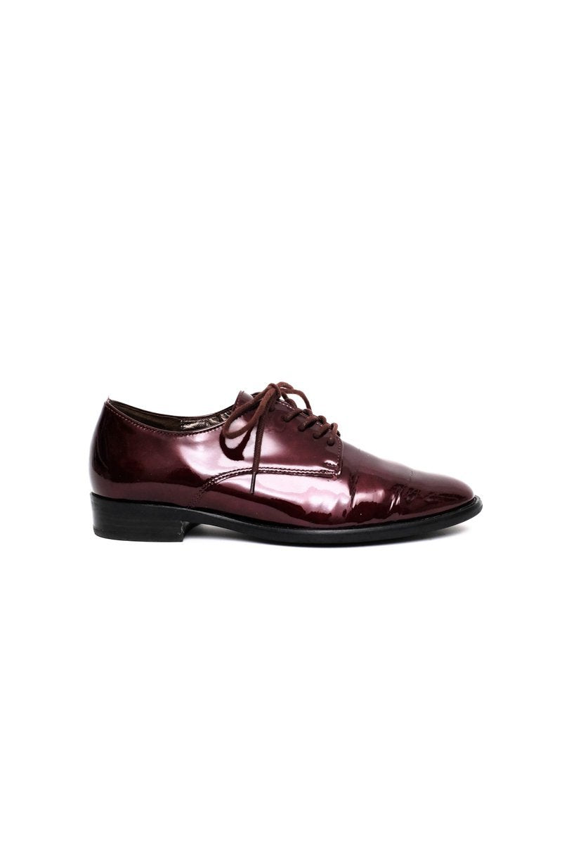 0560_BURGUNDY 36 36,5 PATENT LEATHER LACE-UP BROGUES