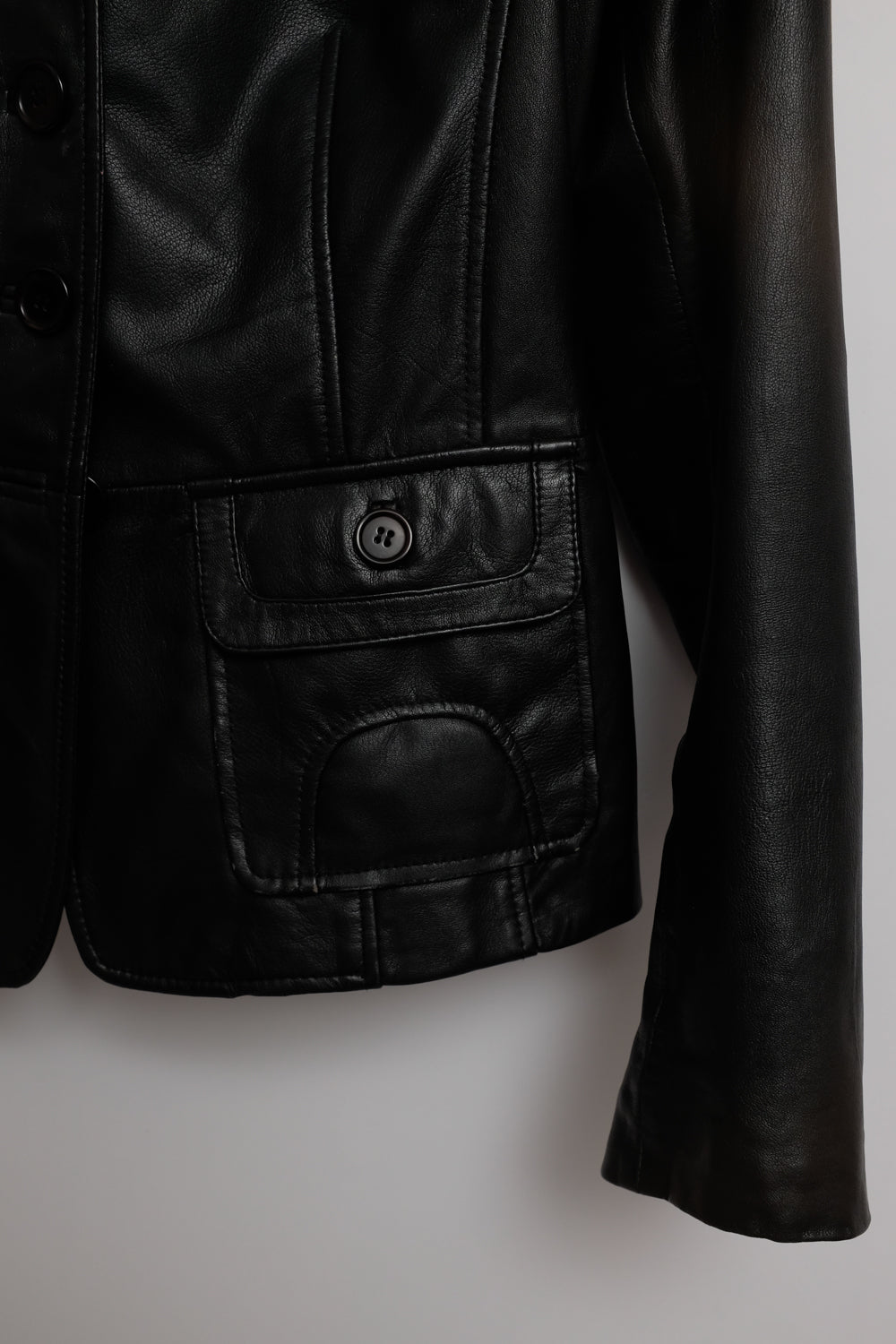 BLACK LEATHER VINTAGE BLAZER