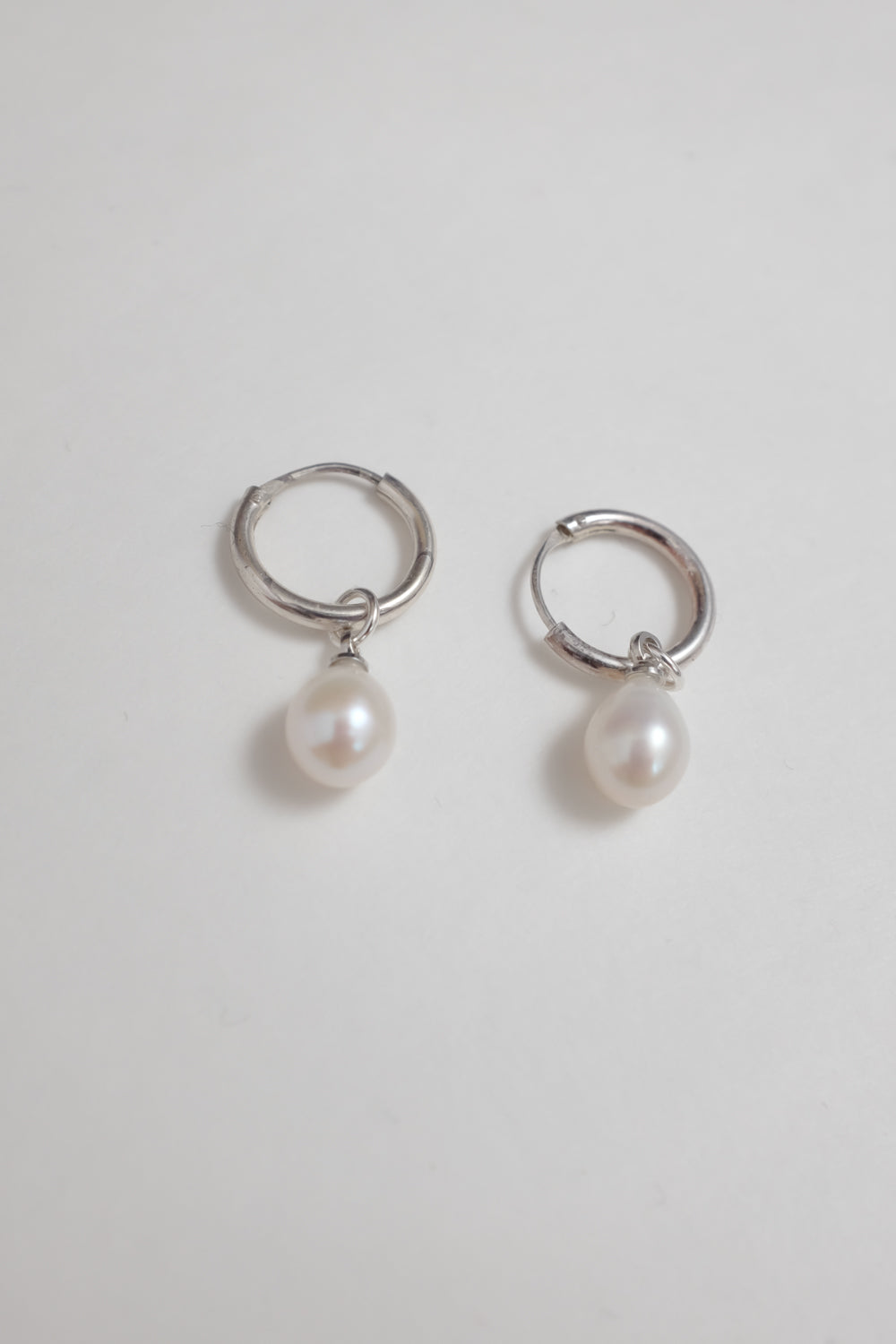 SMALL SILVER 925 HOOPS WITH VINTAGE PEARLS