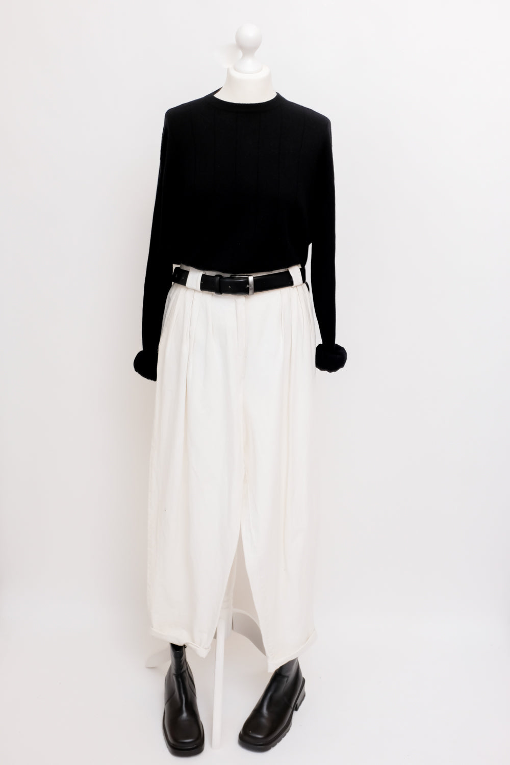 0045_BLACK CLEAN L LEATHER BELT