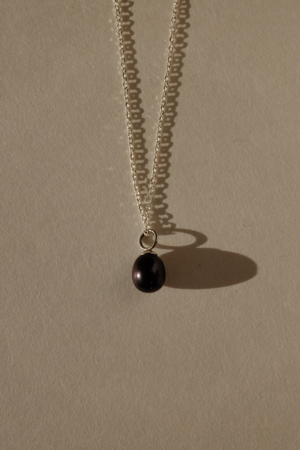 SIMPLE LONG BLACK PEARL NECKLACE 925