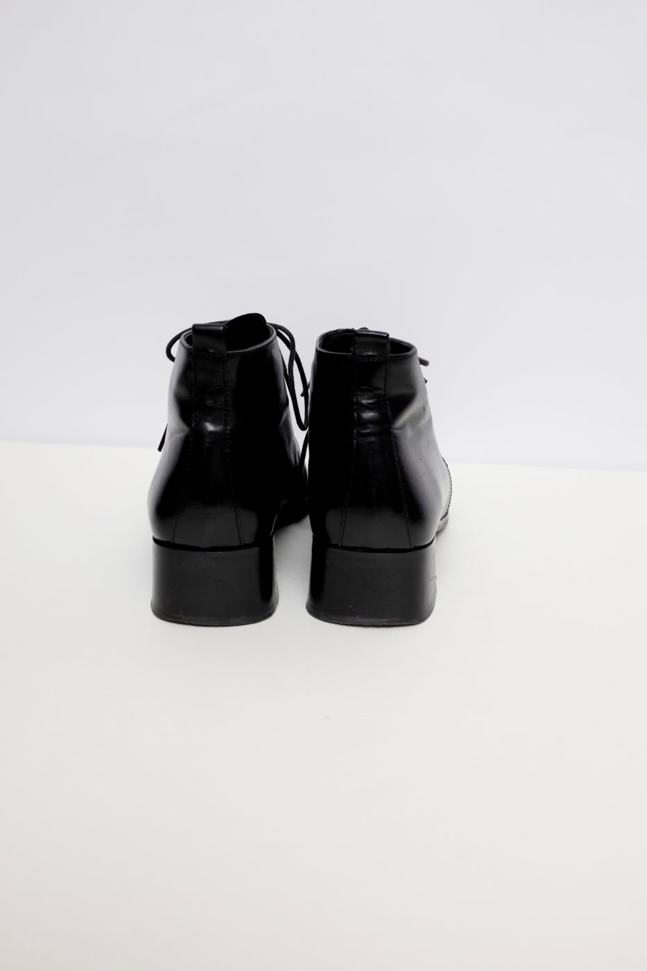 0017_BLACK LEATHER LACE UP 37 BOOTIES